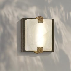 Applique GEMME3, bronzo fuso con selenite, Cinabre Gallery