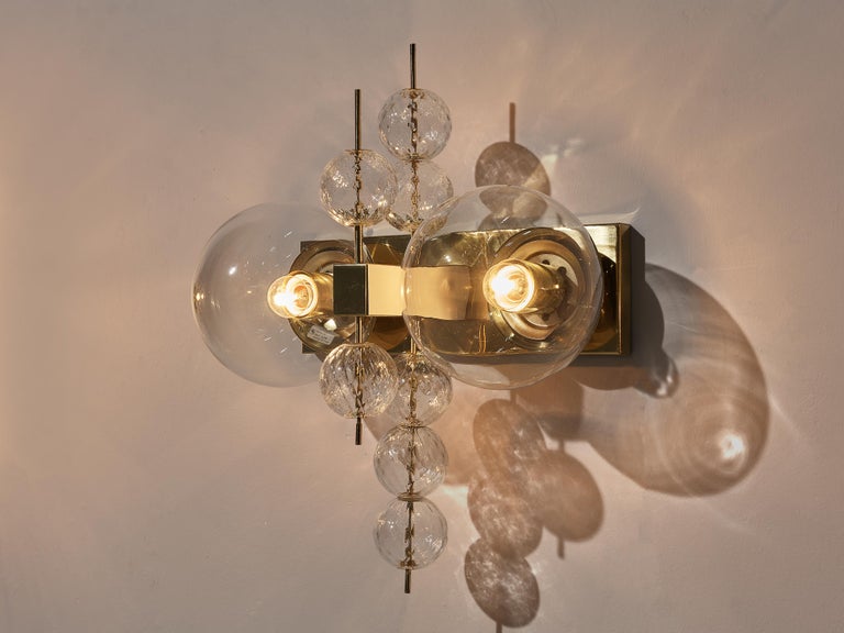 Wall Light in Brass and Glass For Sale 2