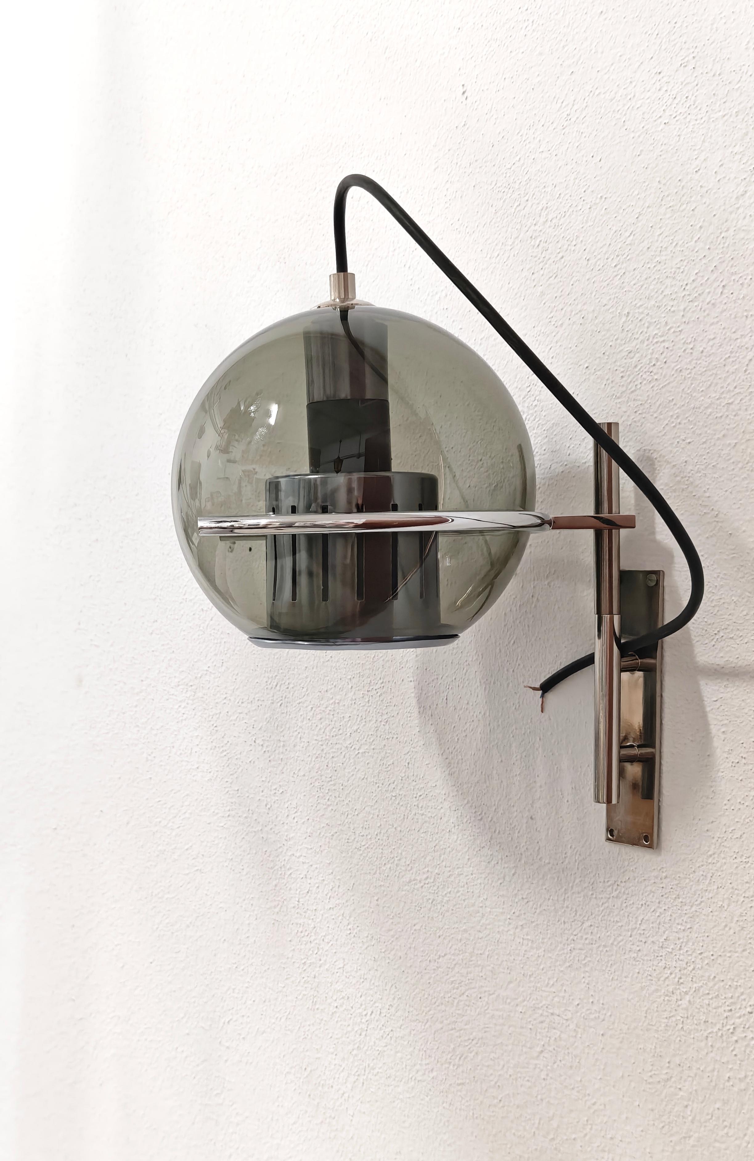 Wall Light in Glass Brass and Chromed Steel  L. Caccia Dominioni style Italy 60s For Sale 7