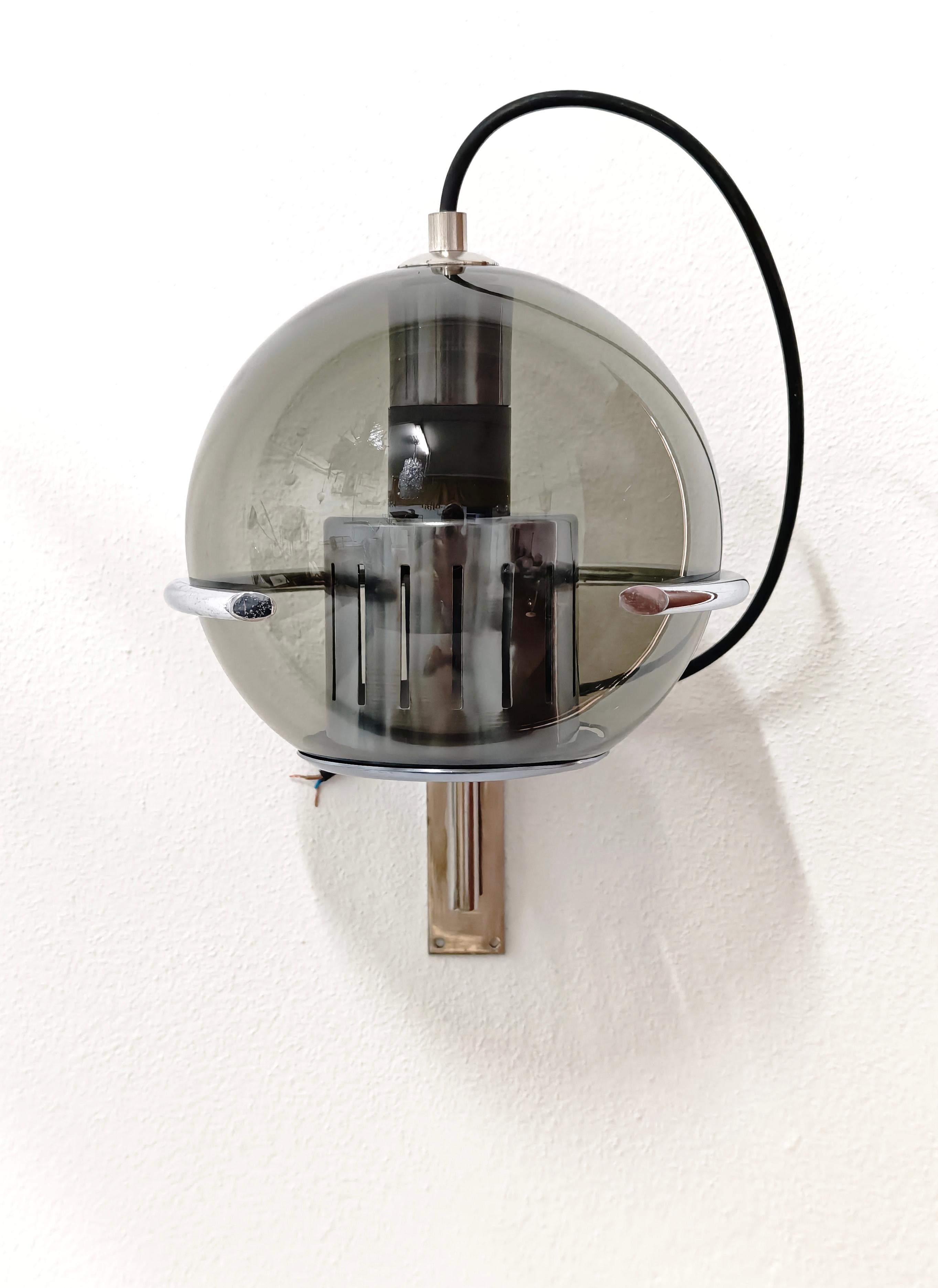 Wall Light in Glass Brass and Chromed Steel  L. Caccia Dominioni style Italy 60s For Sale 8
