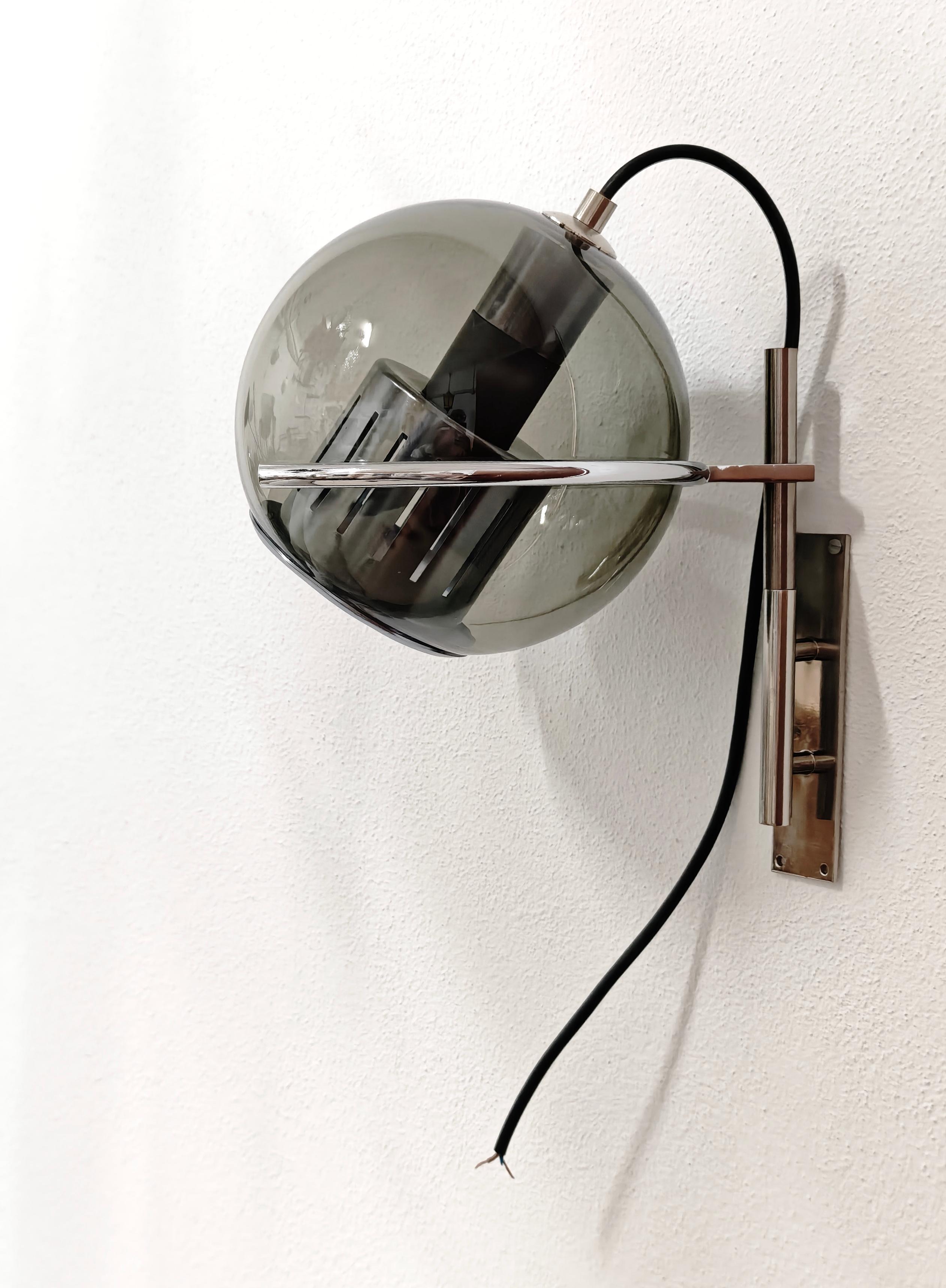 Wall Light in Glass Brass and Chromed Steel  L. Caccia Dominioni style Italy 60s For Sale 1