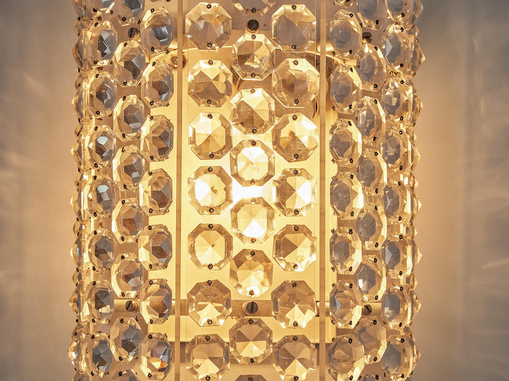 Late 20th Century Wall Light in Lucite and Glass  For Sale