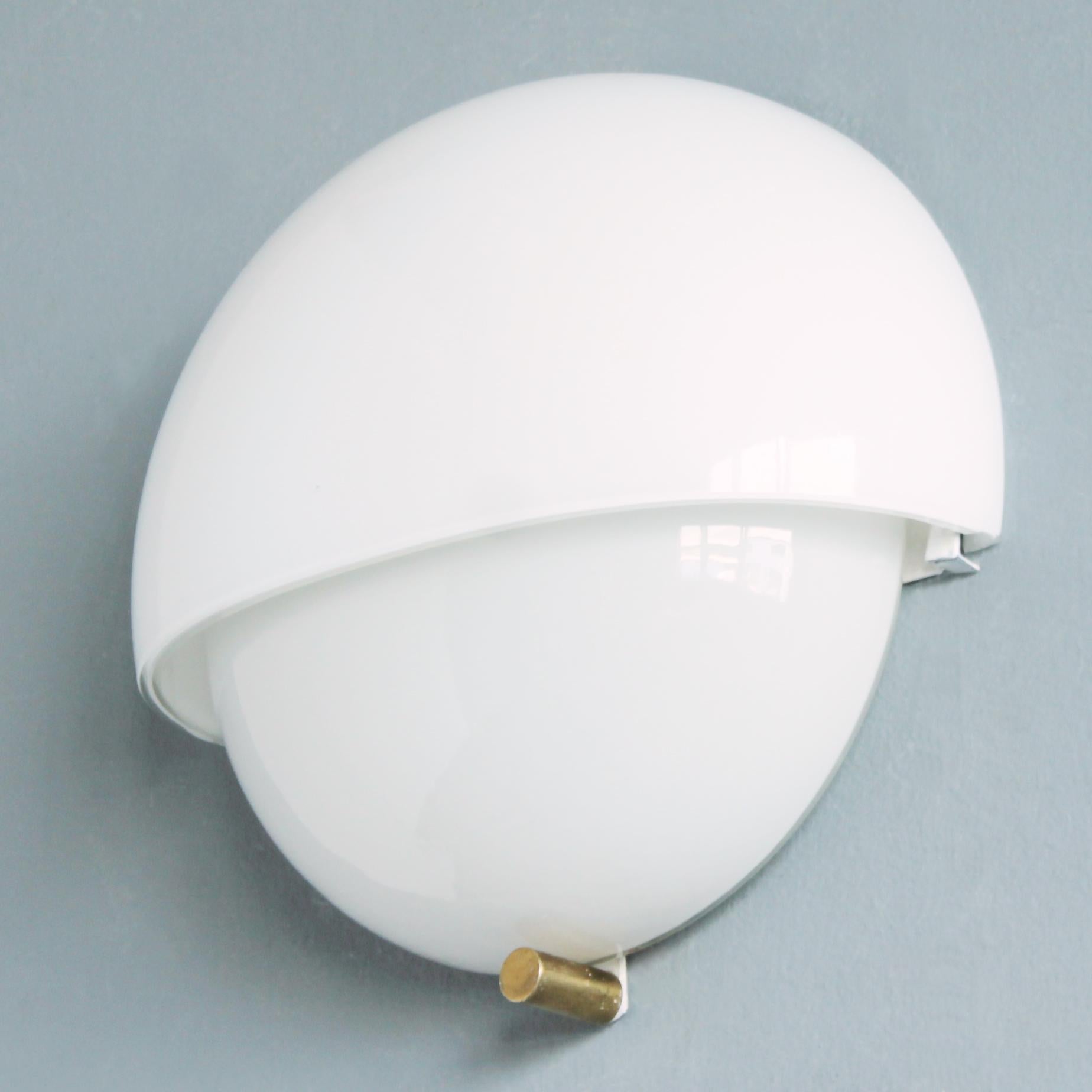 Mid-Century Modern Wall Light 'Mania' by Vico Magistretti for Artimide, 1963