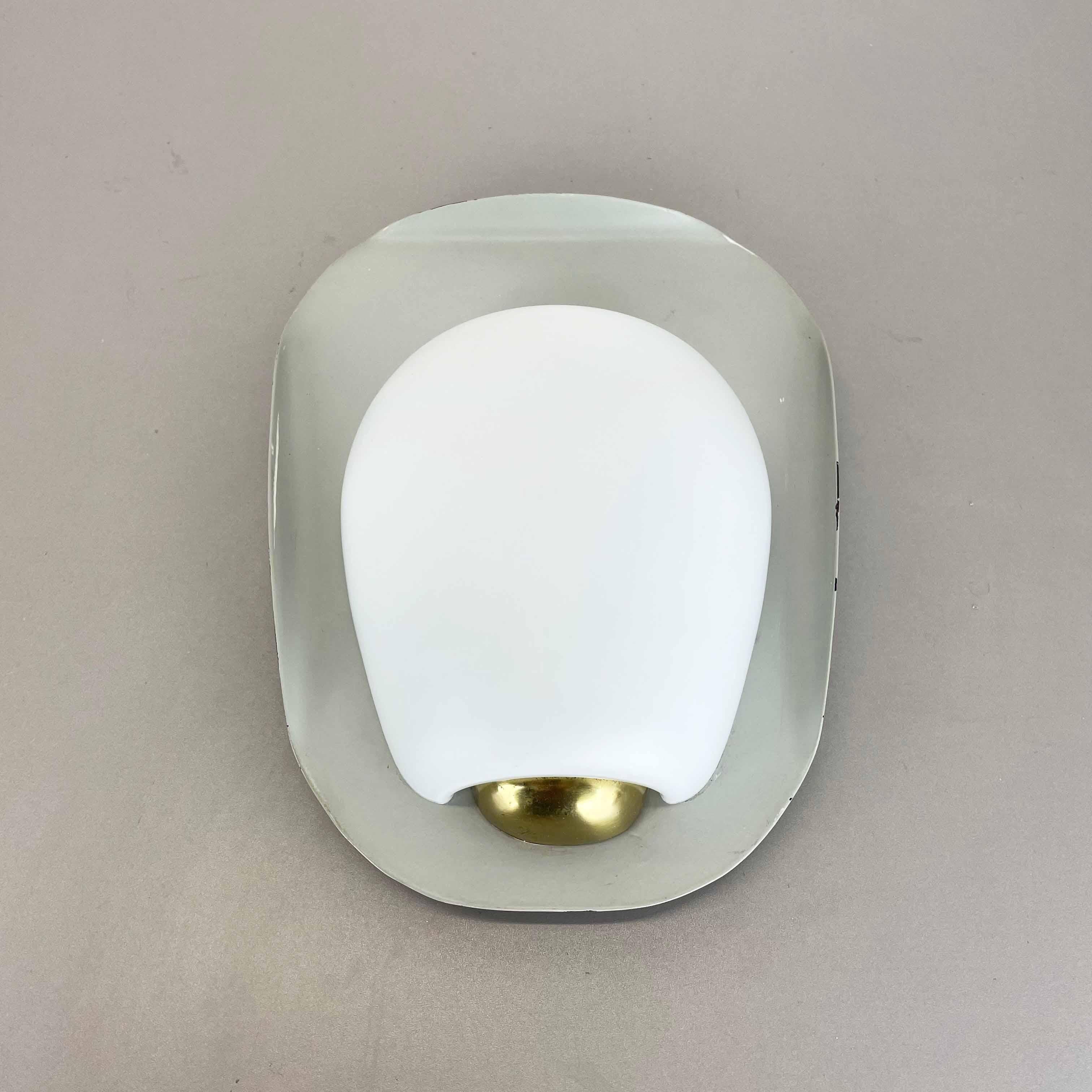 Article:

metal and porcelain wall light model 