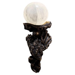 Applique PEARL, bronzo fuso con selenite, conchiglia ispirata da Cinabre Gallery