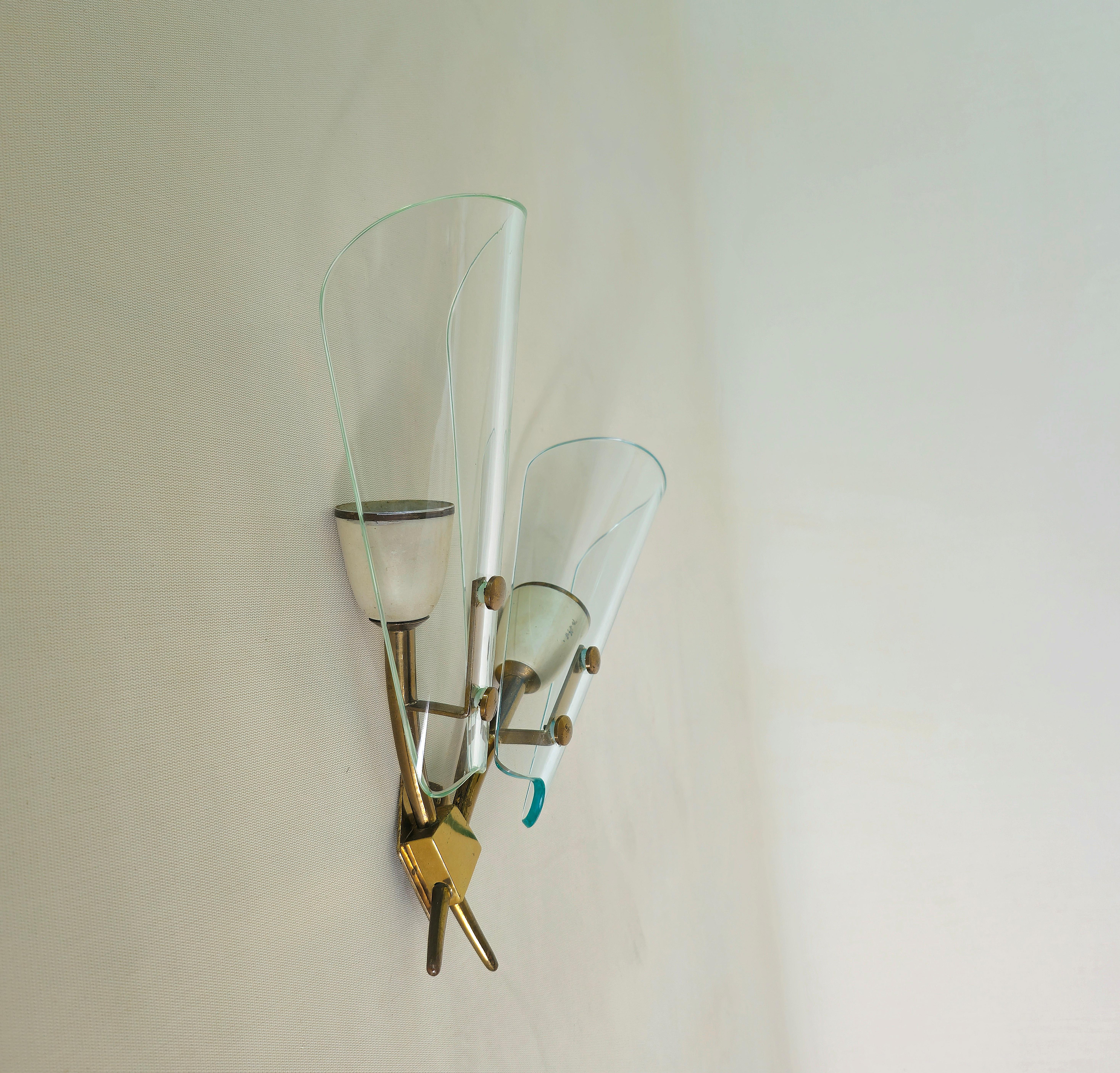 Wall Light Sconce Brass Curved Glass Midcentury Modern Italian Design 1950s For Sale 6