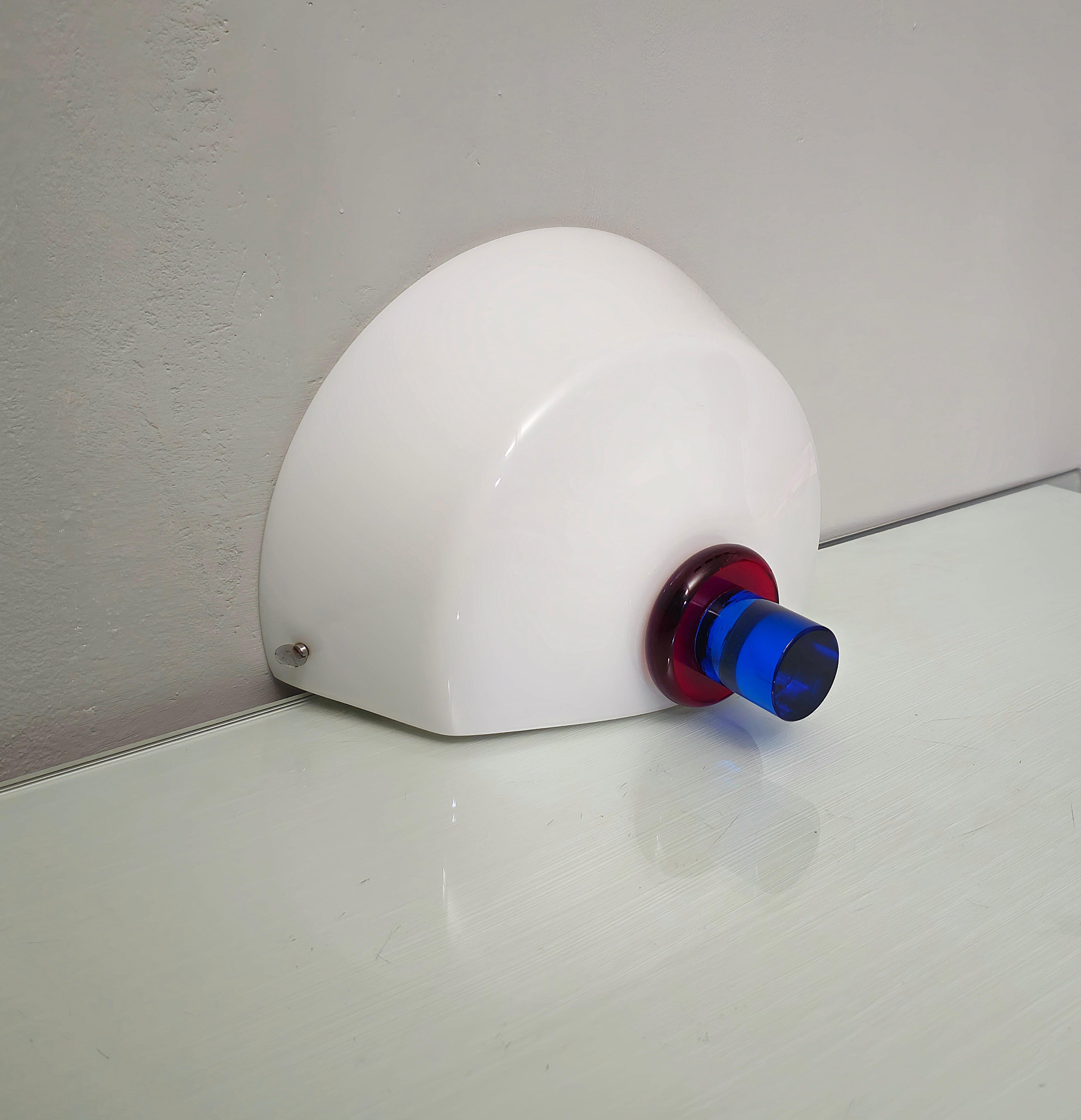 Wall Light Sconce Milk Glass Metal Venini Modern Italian Design 2000s In Good Condition For Sale In Palermo, IT