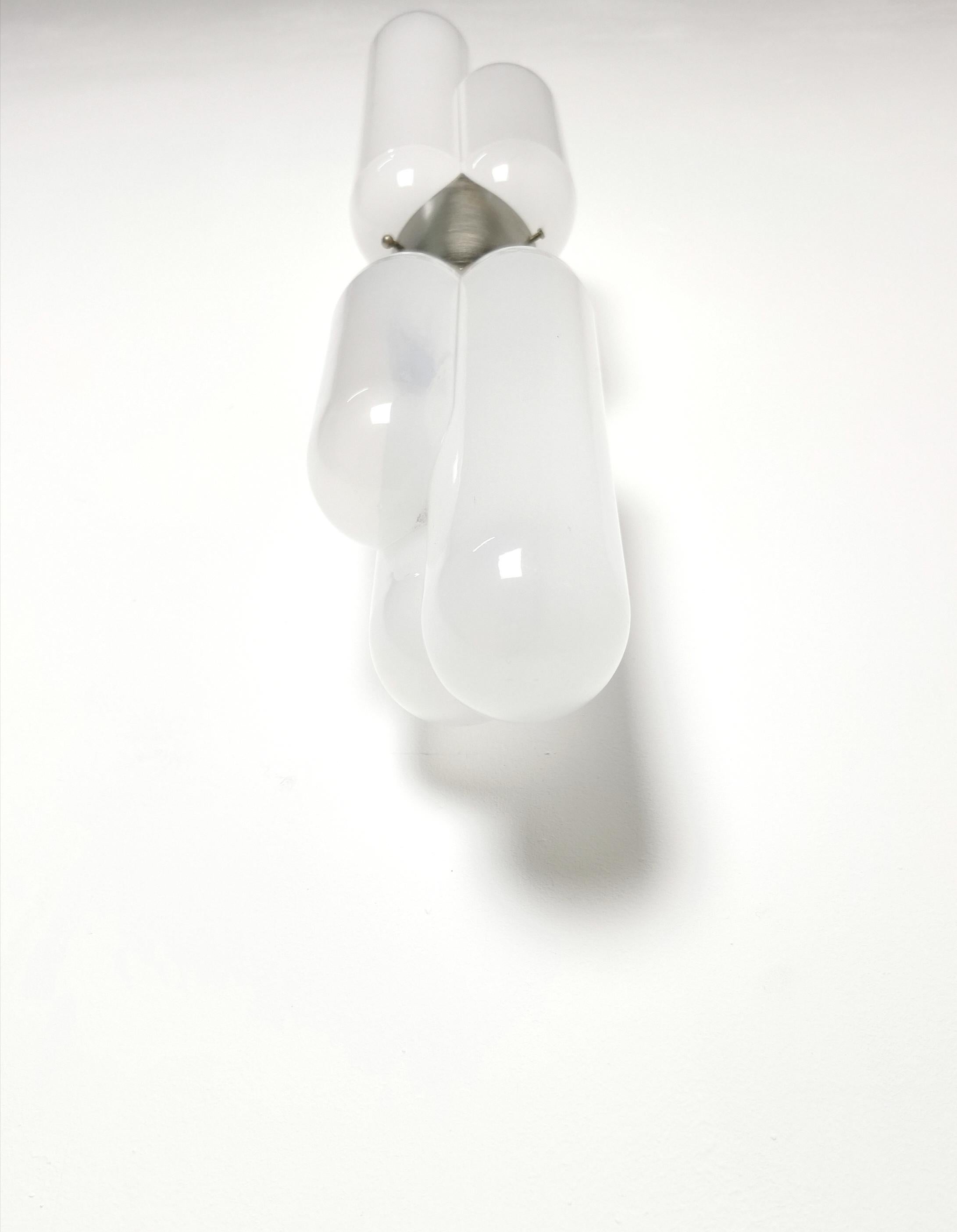Wall Light Sconce Murano Glass Carlo Nason for Mazzega Midcentury Italy 1960s In Good Condition In Palermo, IT