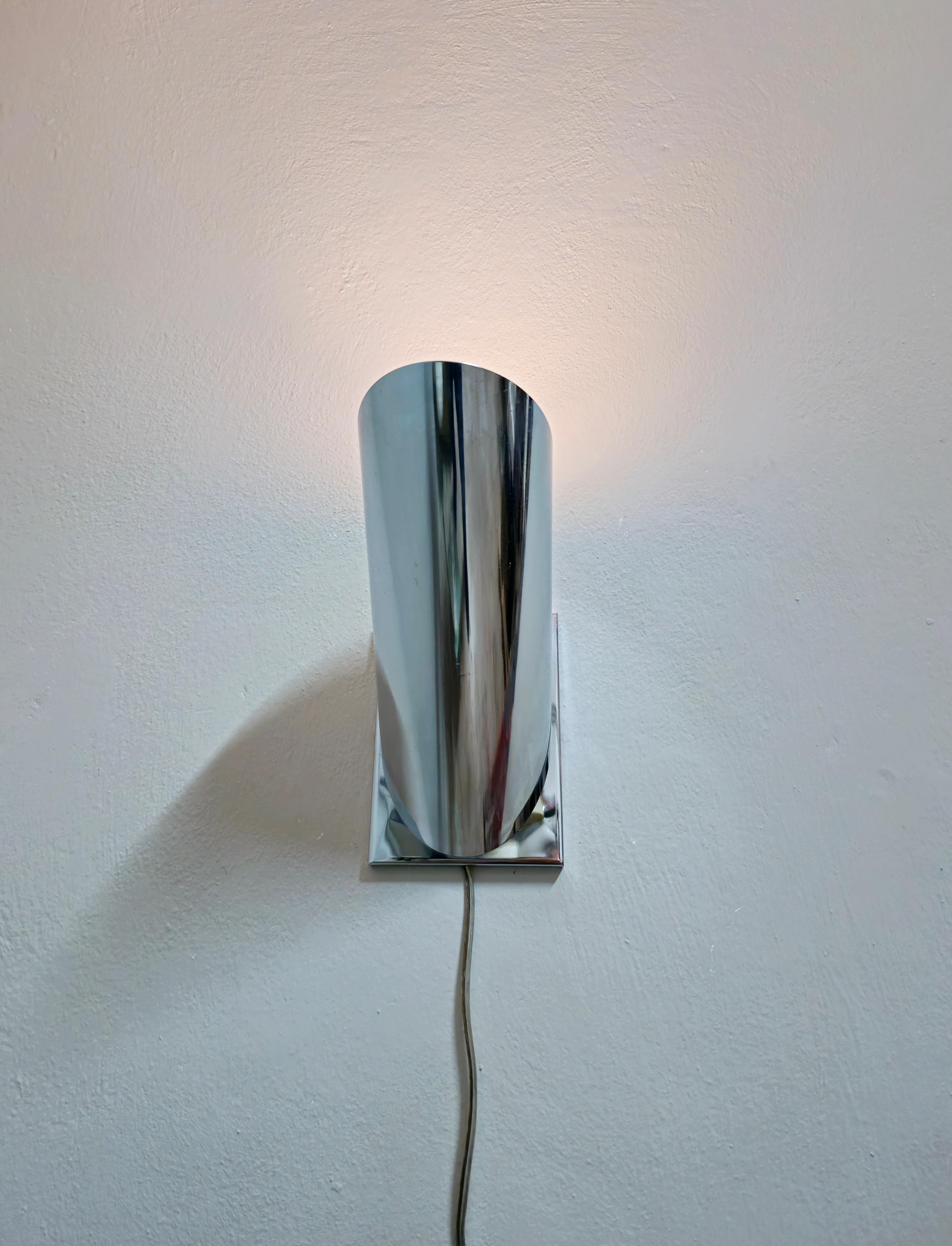 Wandleuchte Stilnovo Verchromter Stahl Midcentury Modern Design Italien 1970er Jahre im Angebot 9