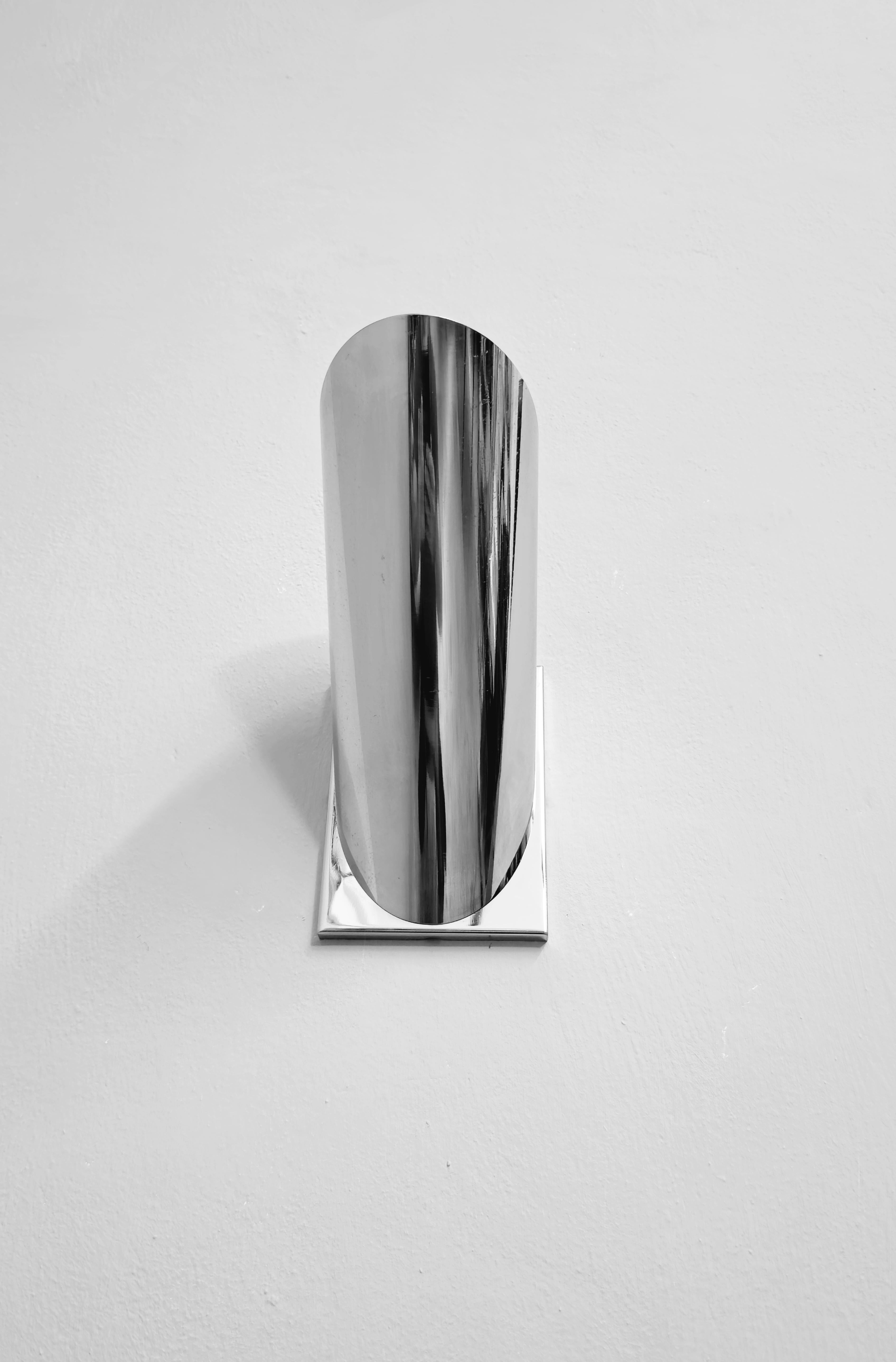 Wandleuchte Stilnovo Verchromter Stahl Midcentury Modern Design Italien 1970er Jahre (Moderne der Mitte des Jahrhunderts) im Angebot
