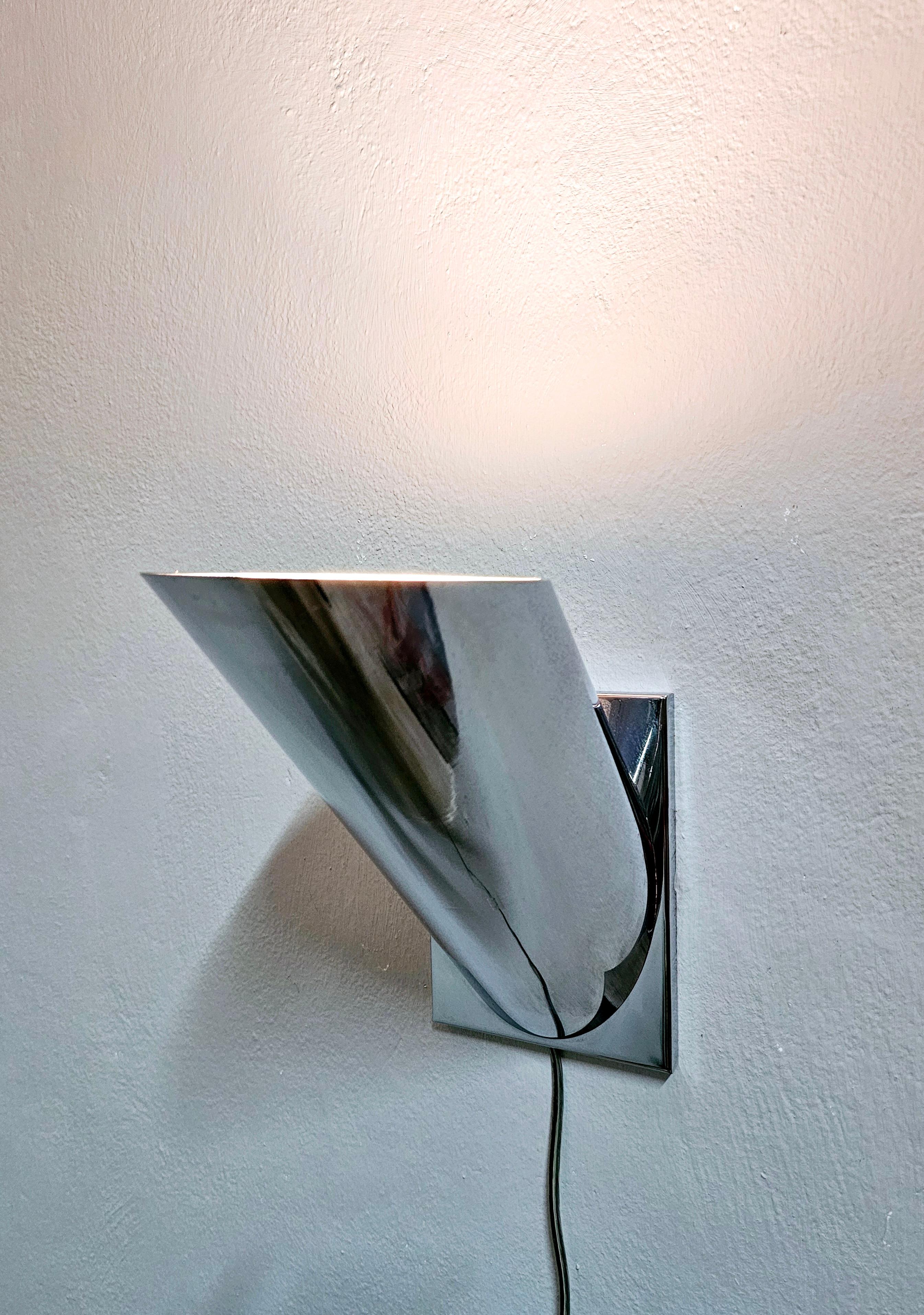 Wandleuchte Stilnovo Verchromter Stahl Midcentury Modern Design Italien 1970er Jahre im Angebot 1