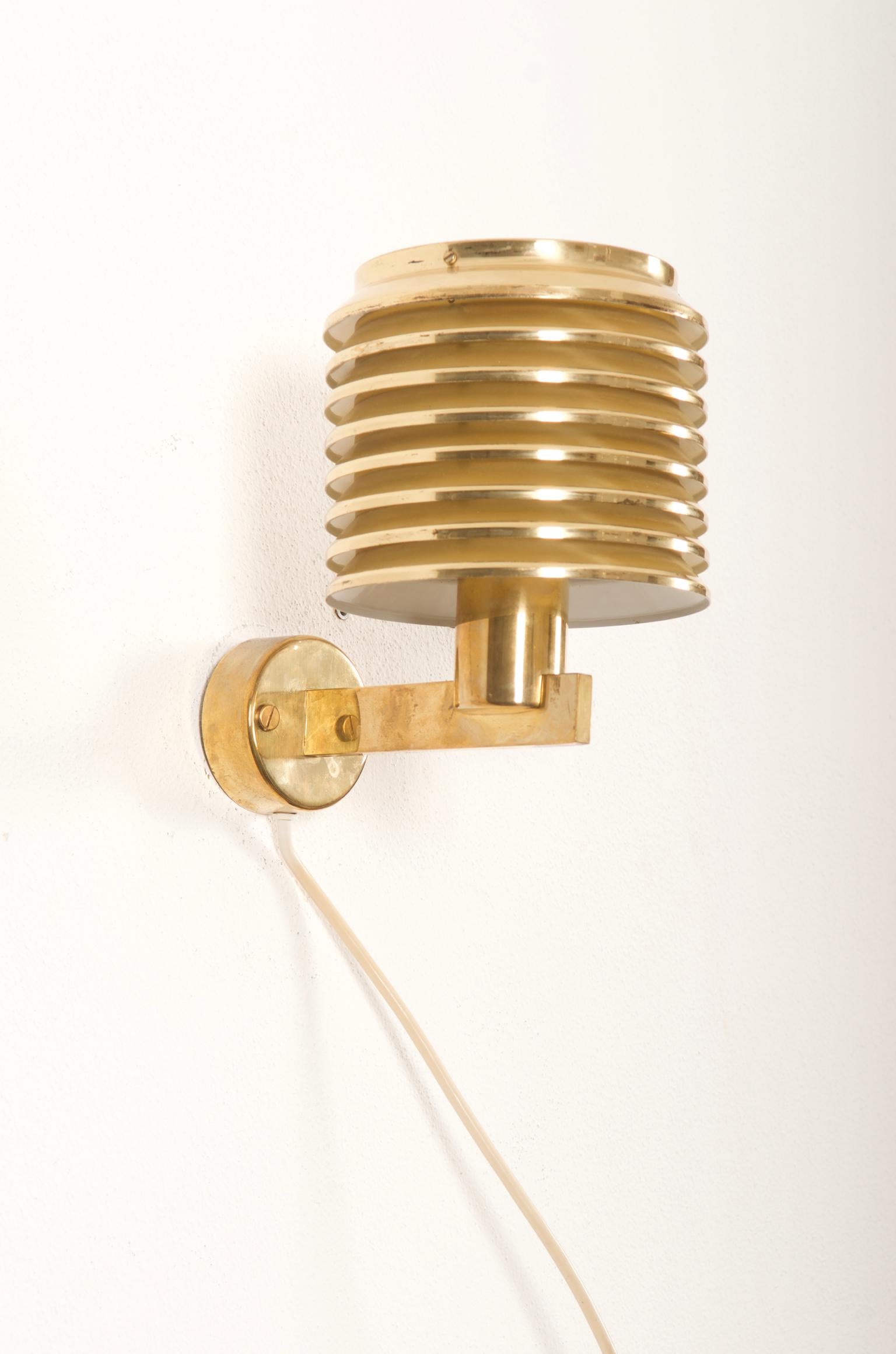 Wall Light Sconce V-299 by Hans-Agne Jakobsson In Good Condition In Vienna, AT