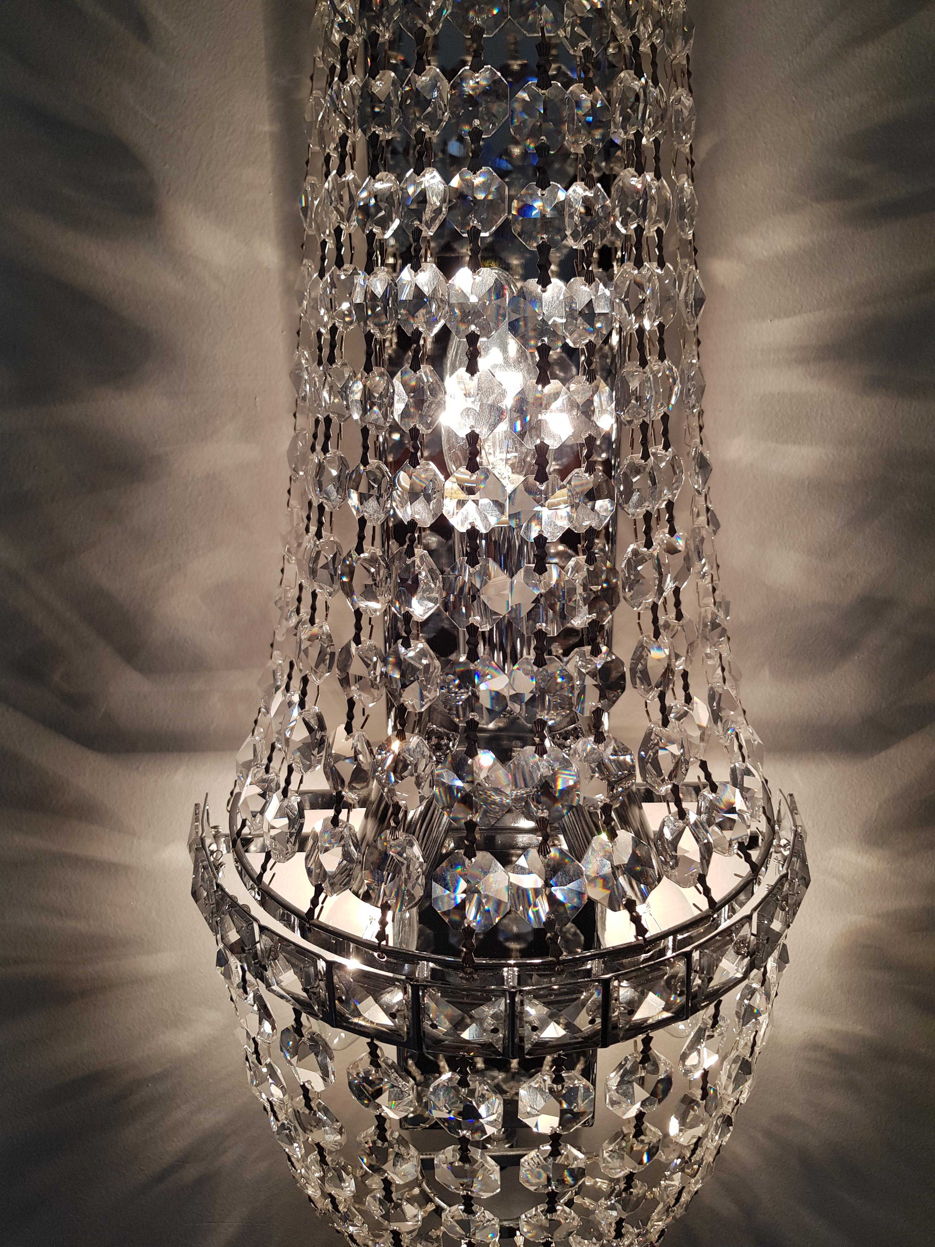 Wall Light Sconces Modern Neutral Chrome Art Deco Crystal Chandelier Neutral In New Condition In Berlin, DE