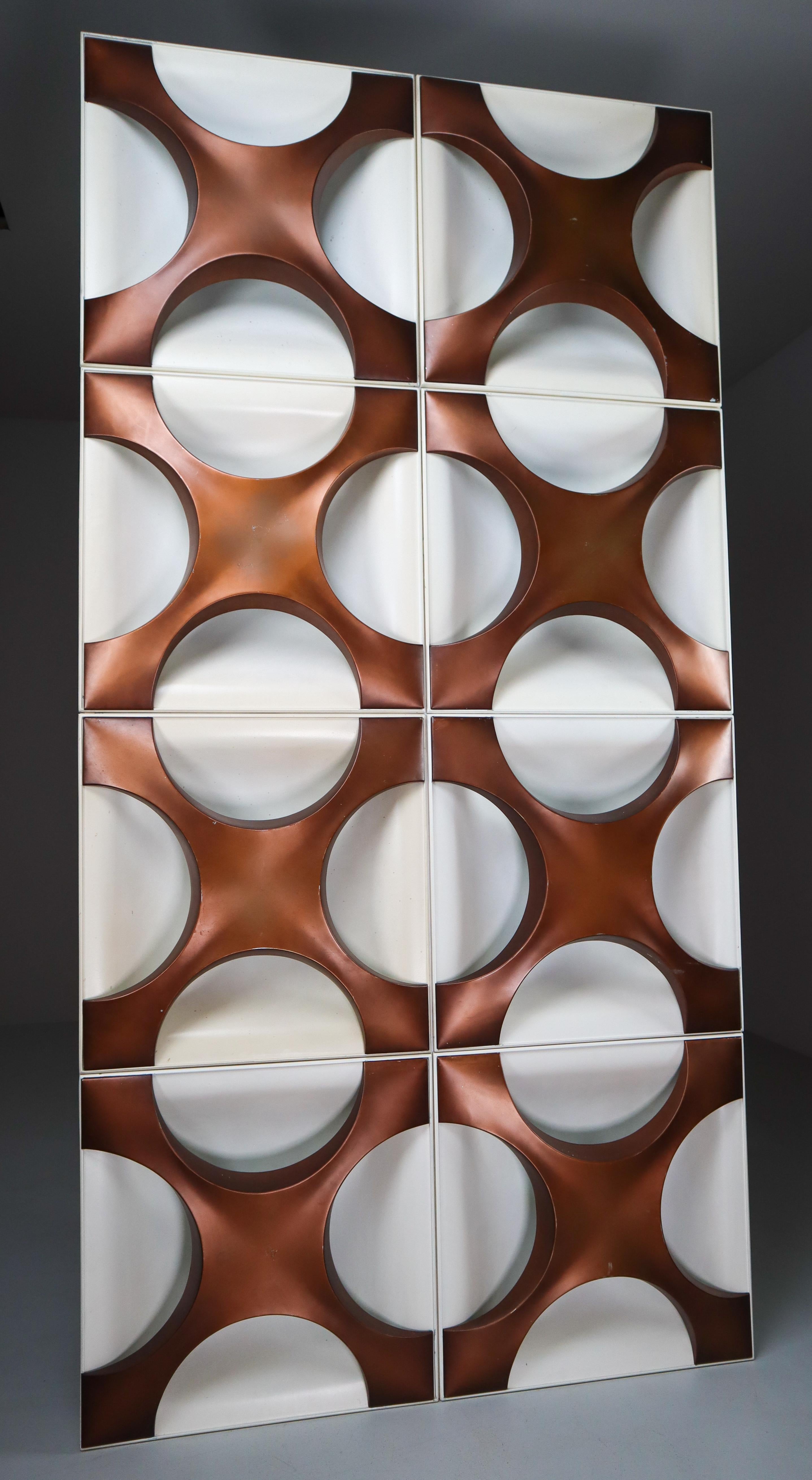 Large wall light sculpture designed by Dieter Witte and Rolf Krüger for Staff Leuchten, Germany, 1968.

Overwhelming Oyster copper wall light sculpture size 1.25 meter x 2.5 meter. 8 oyster elements built in a wooden frame to be arranged in a