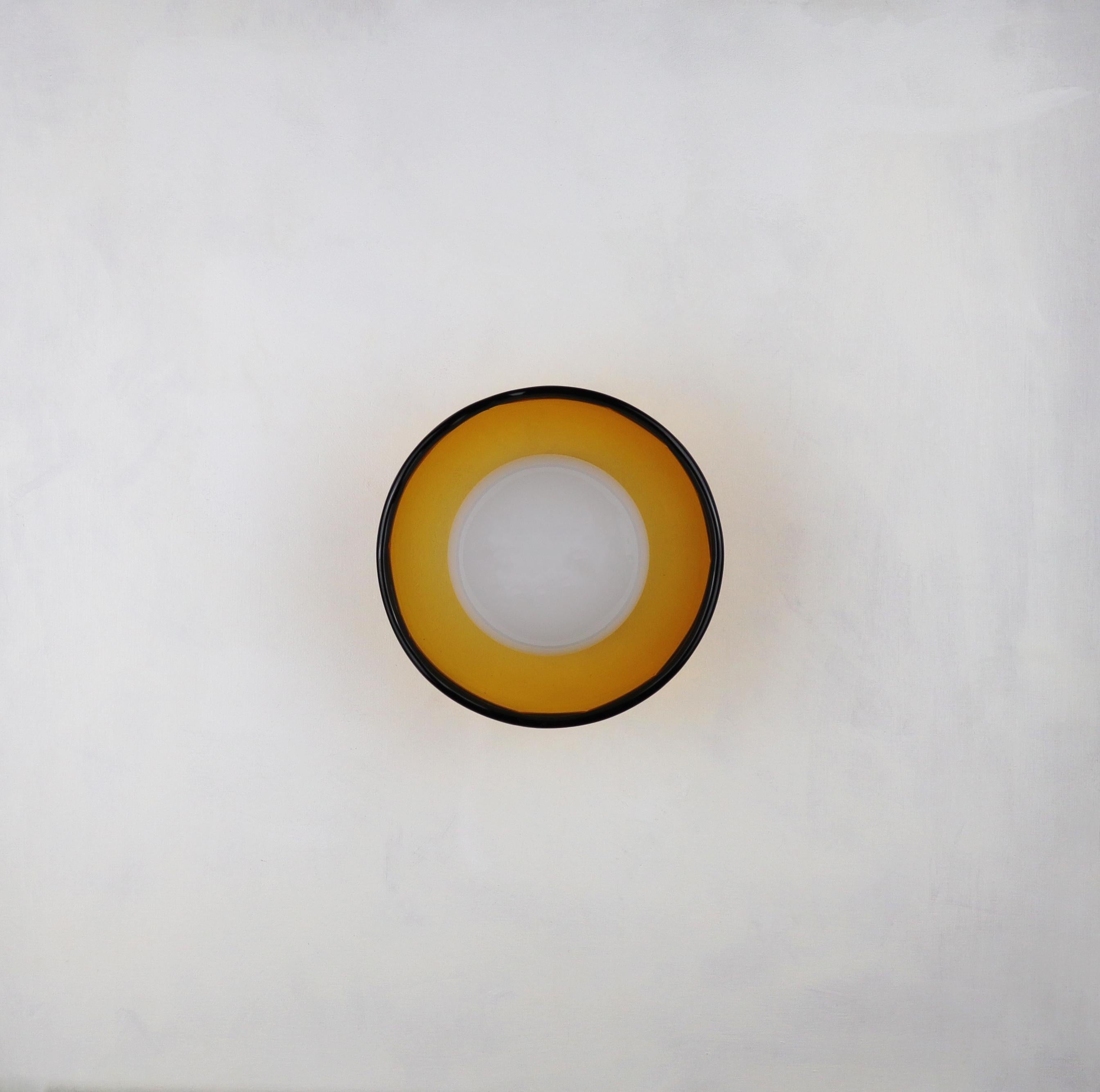OGGETTO LUMINOSO 030.1
Lampada da parete

Questa piccola applique è realizzata in vetro soffiato a mano e offre una presenza delicata ma espressiva. La sua dimensione compatta consente di utilizzarlo più volte su una parete, creando punti