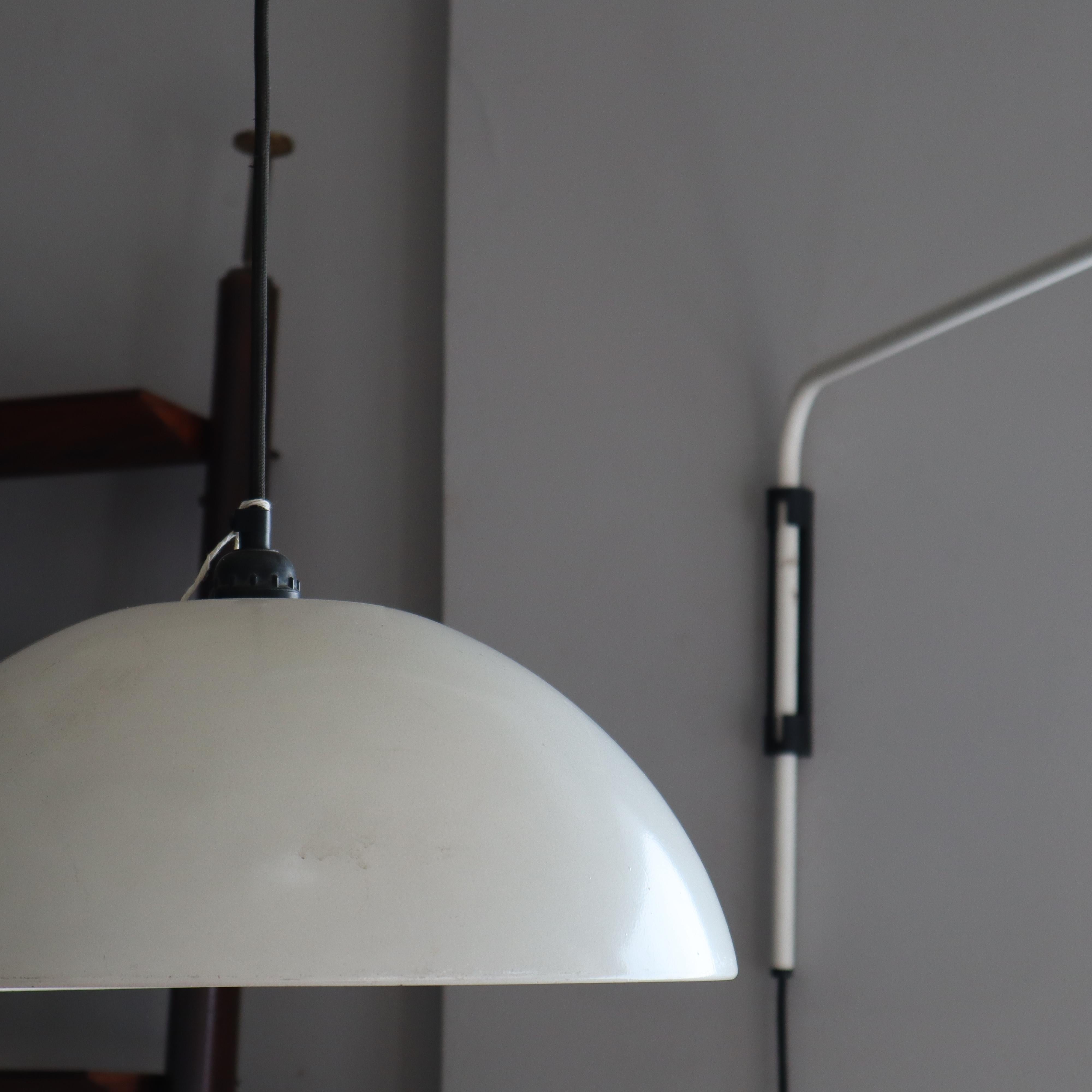 Applique blanche Elio Martinelli pour Martinelli Luce, Italie, 1960 en vente 1