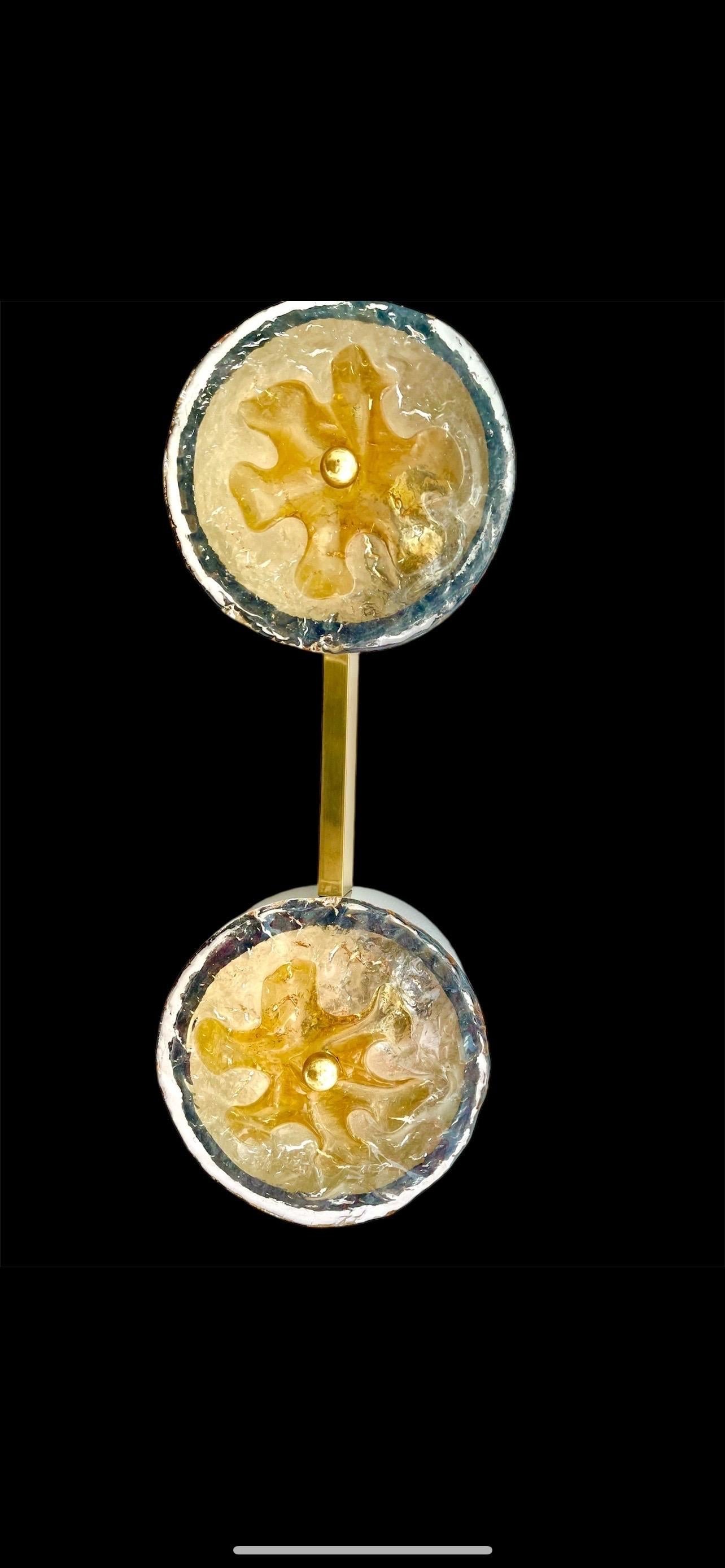 Mid-Century Modern Appliques murales Toni Zucherri par Mazzega en verre de Murano bicolore, Italie, 1970