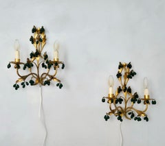 Wall lights, gilted metal with green glass drops, Italien mid-1900s Regency