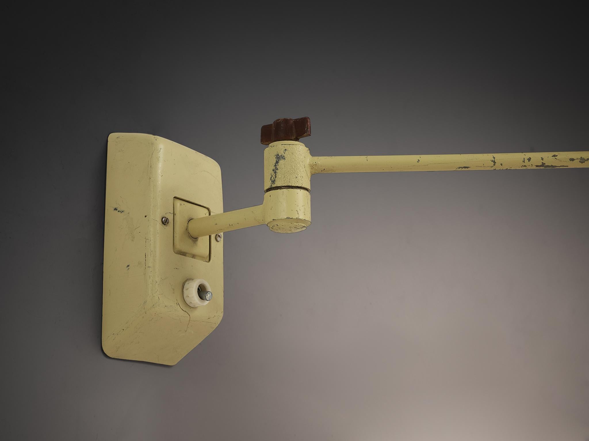 Mid-20th Century Wall lights in Pale Yellow Lacquered Metal For Sale