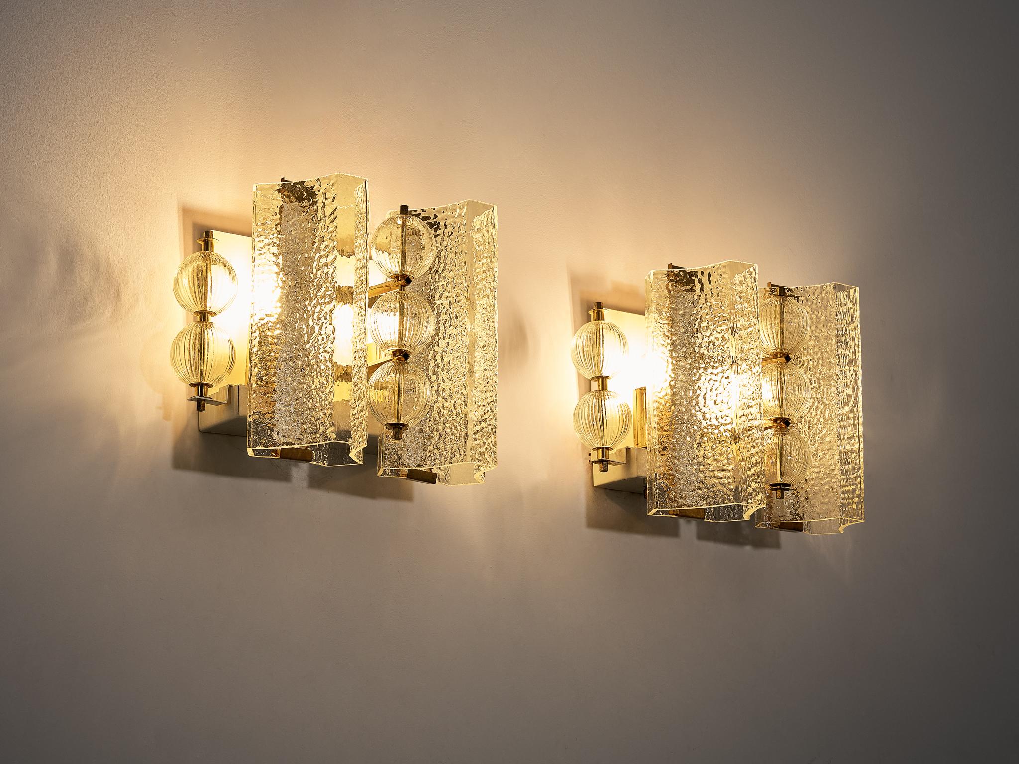 Wall Lights in Textured Glass and Brass  For Sale 3