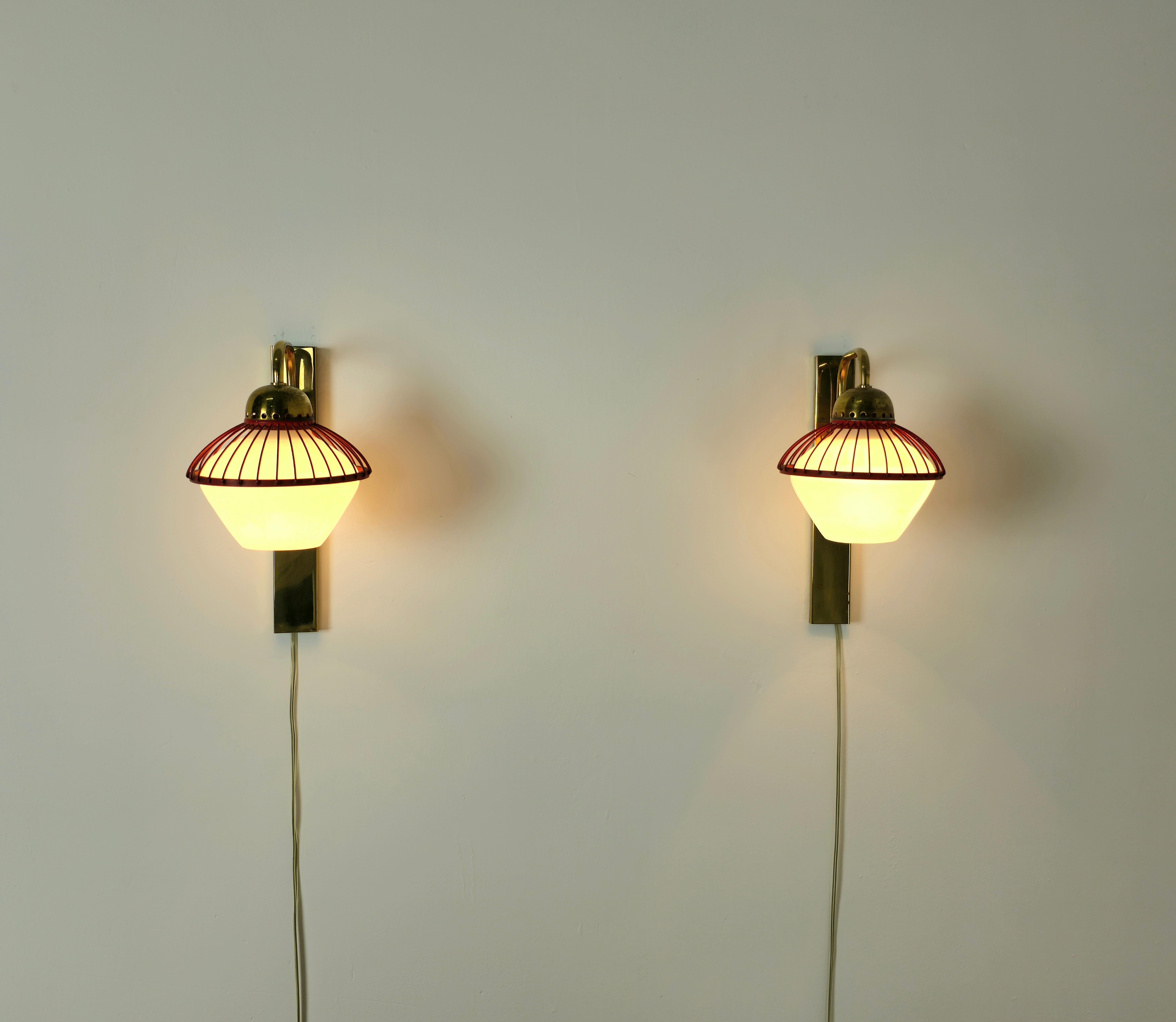Wall Lights Sconces Brass Opal Glass Attributed to Stilnovo Midcentury Set of 2 For Sale 2