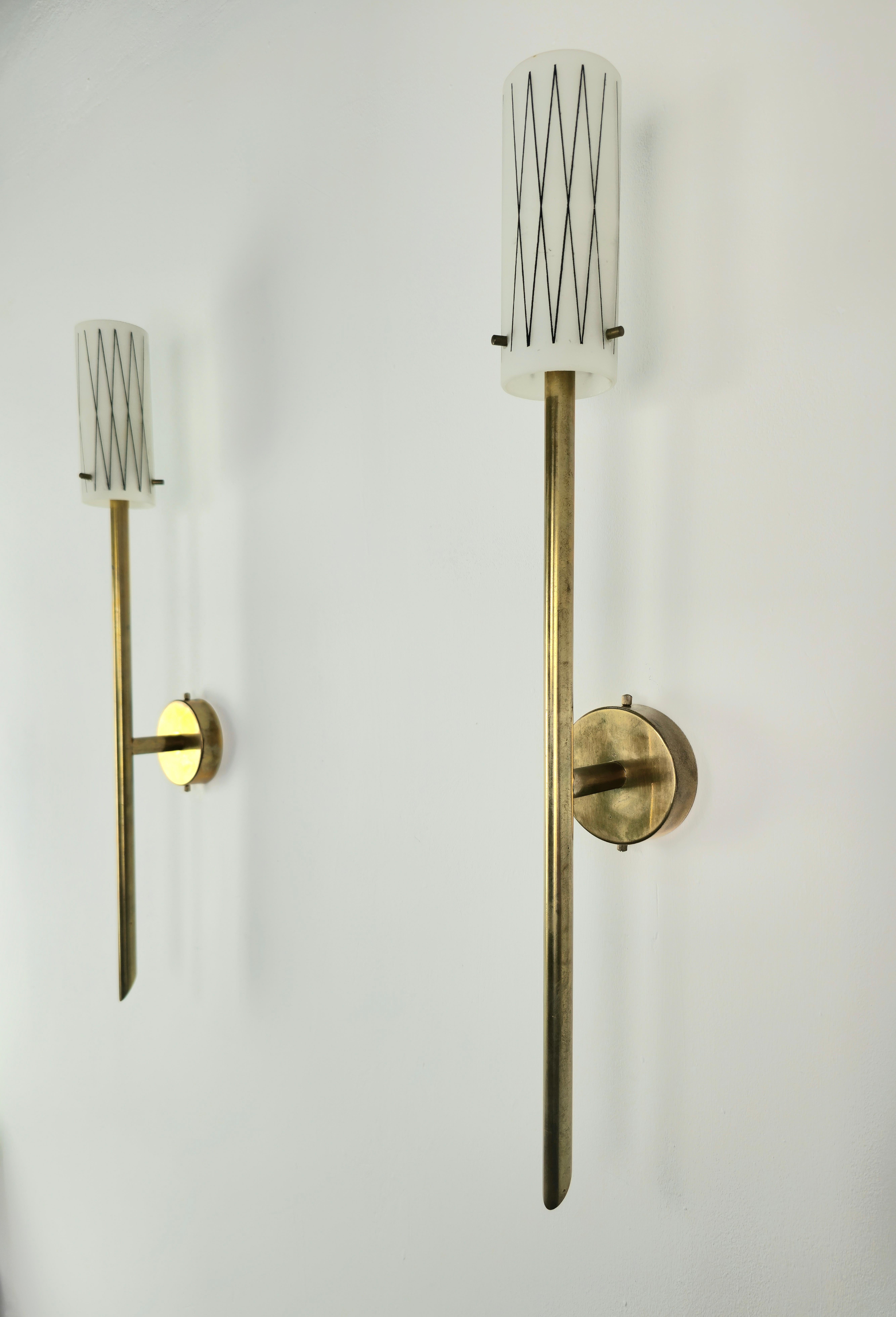Pair of Wall Lights Sconces Brass Opaline Glass Midcentury Italian Design 1950s  For Sale 5