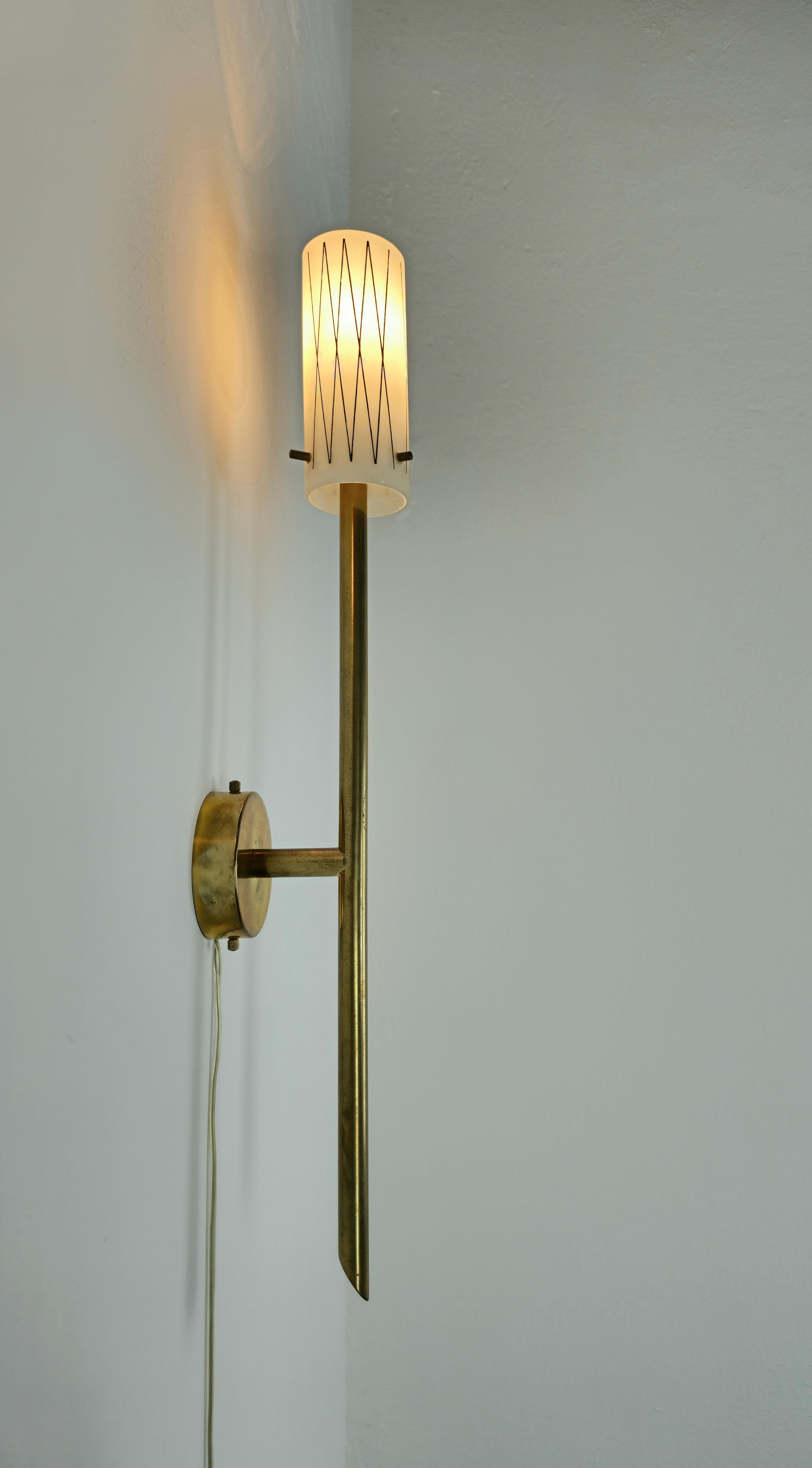 Pair of Wall Lights Sconces Brass Opaline Glass Midcentury Italian Design 1950s  For Sale 1