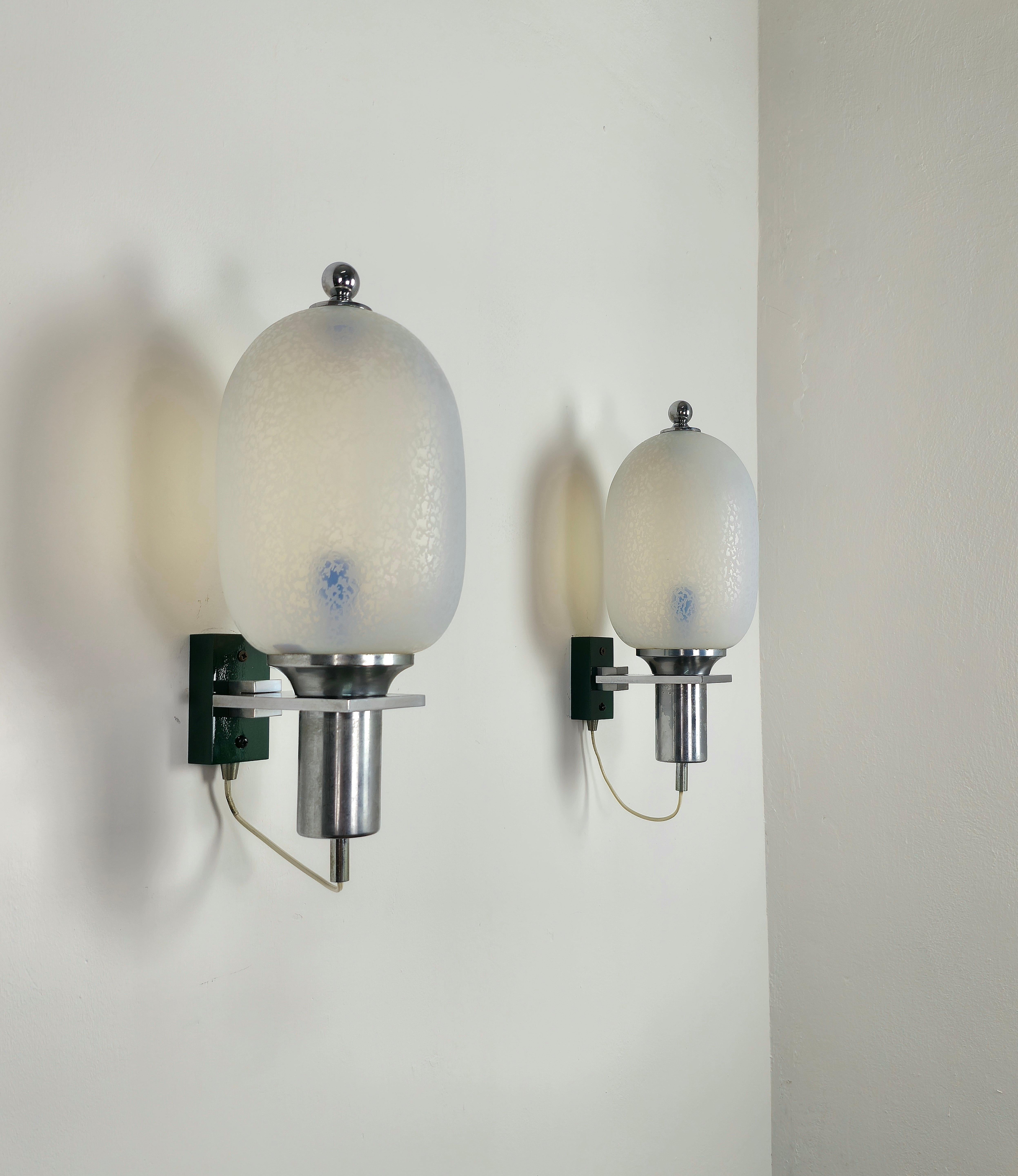 Wall Lights Sconces Etched Glass Chromed Brass Midcentury Italy 1970s Set of 2 For Sale 6