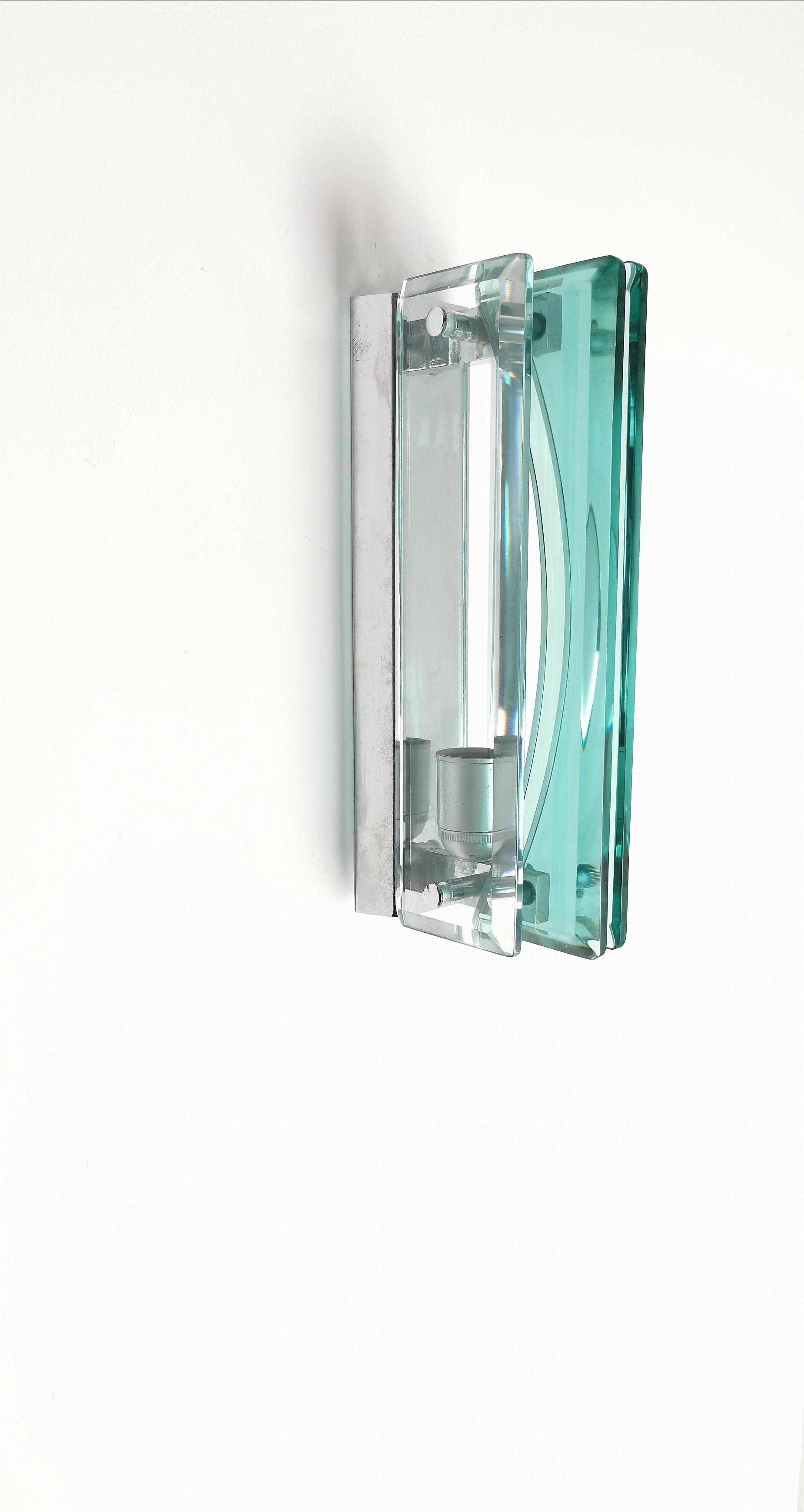 Lights Sconces Glass Chromed Brass Attributed to Cristal Art 1970s Set of 2 en vente 4