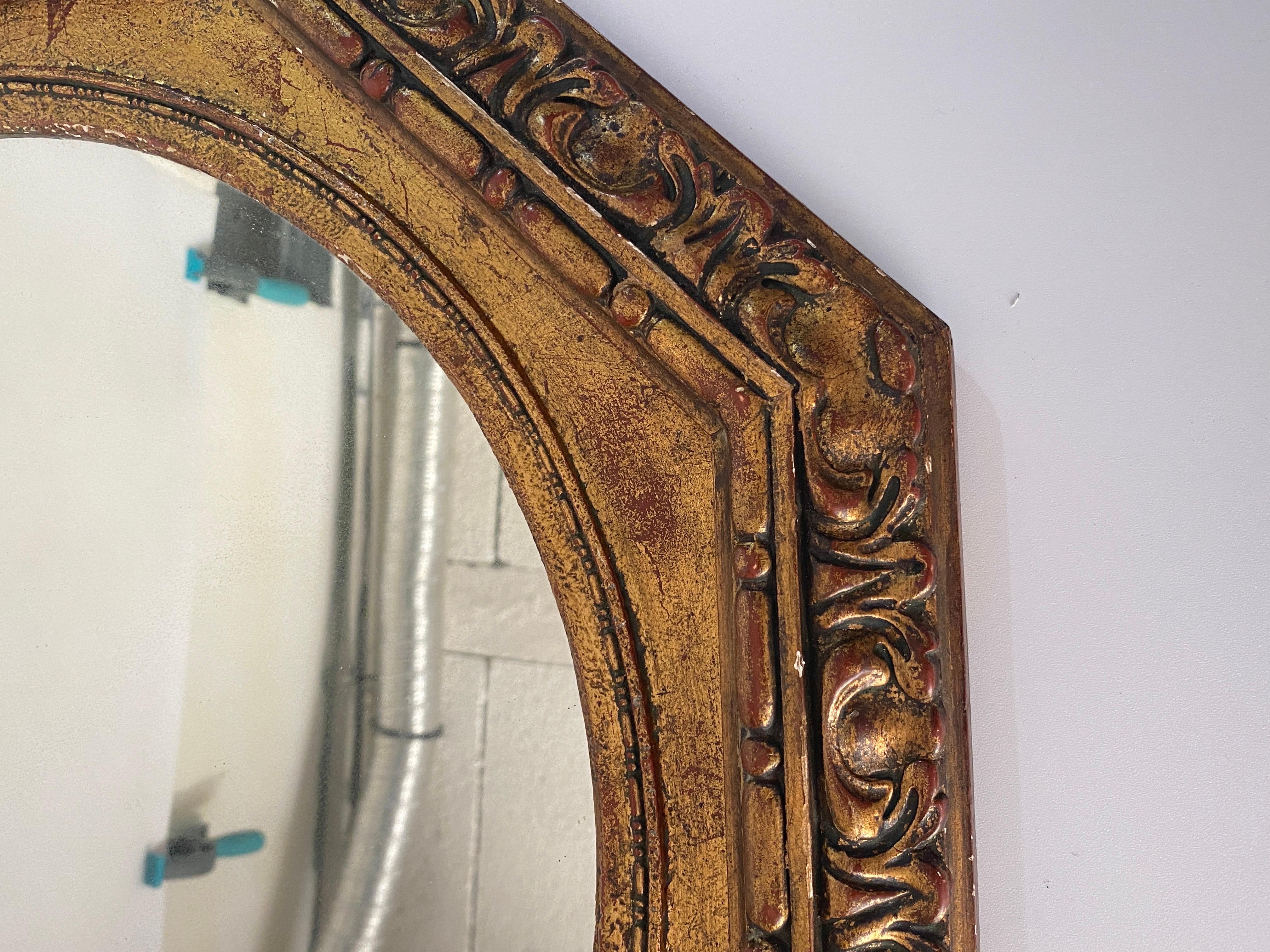 Mid-20th Century Wall Miror in Gilt and Carved Wood, Made in France circa 1930, Gilt Color For Sale