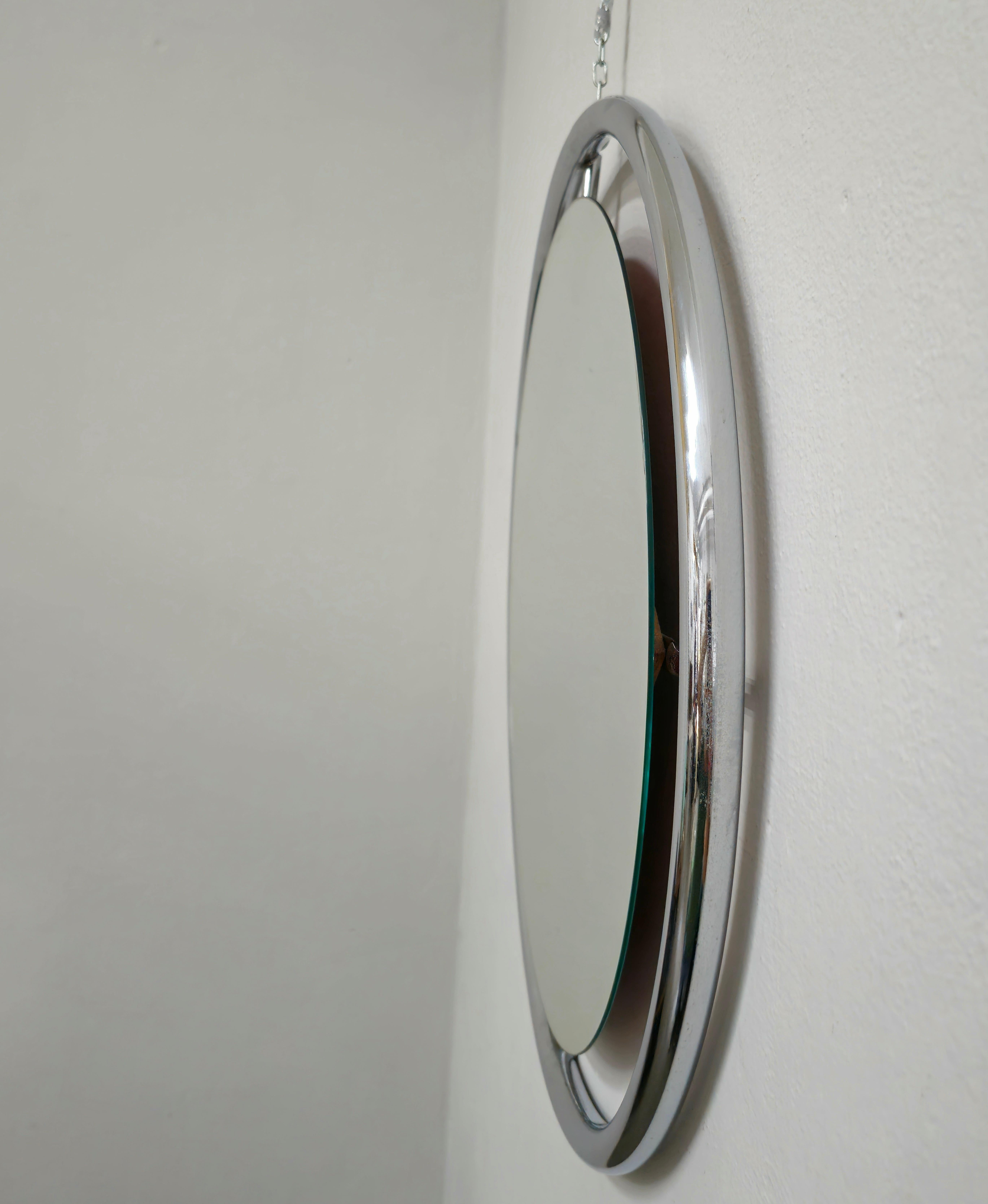 Wandspiegel Verchromtes Metall Kreisförmig Midcentury Modern Italian Design 1970s (20. Jahrhundert) im Angebot
