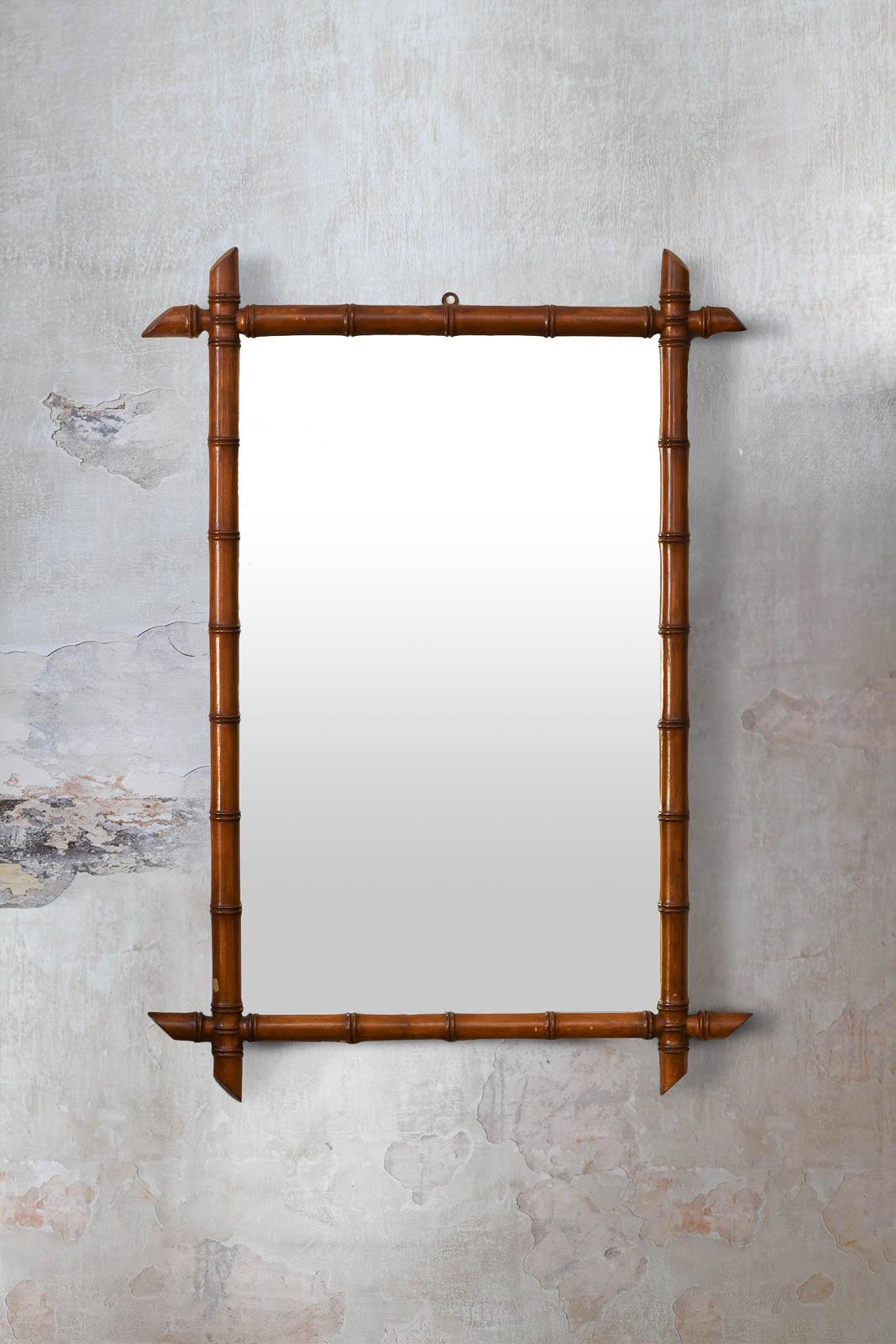 Wall Mirror, From The First Half Of The 20th Century
Product Details
Made with an elm frame carved to simulate bamboo canes.
Dimensions 70 W x 100 H x 4 D cm