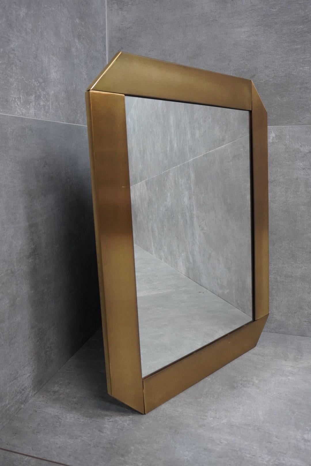 Wall mirror golden frame by Valenti, 1970s In Good Condition For Sale In Quarrata, IT