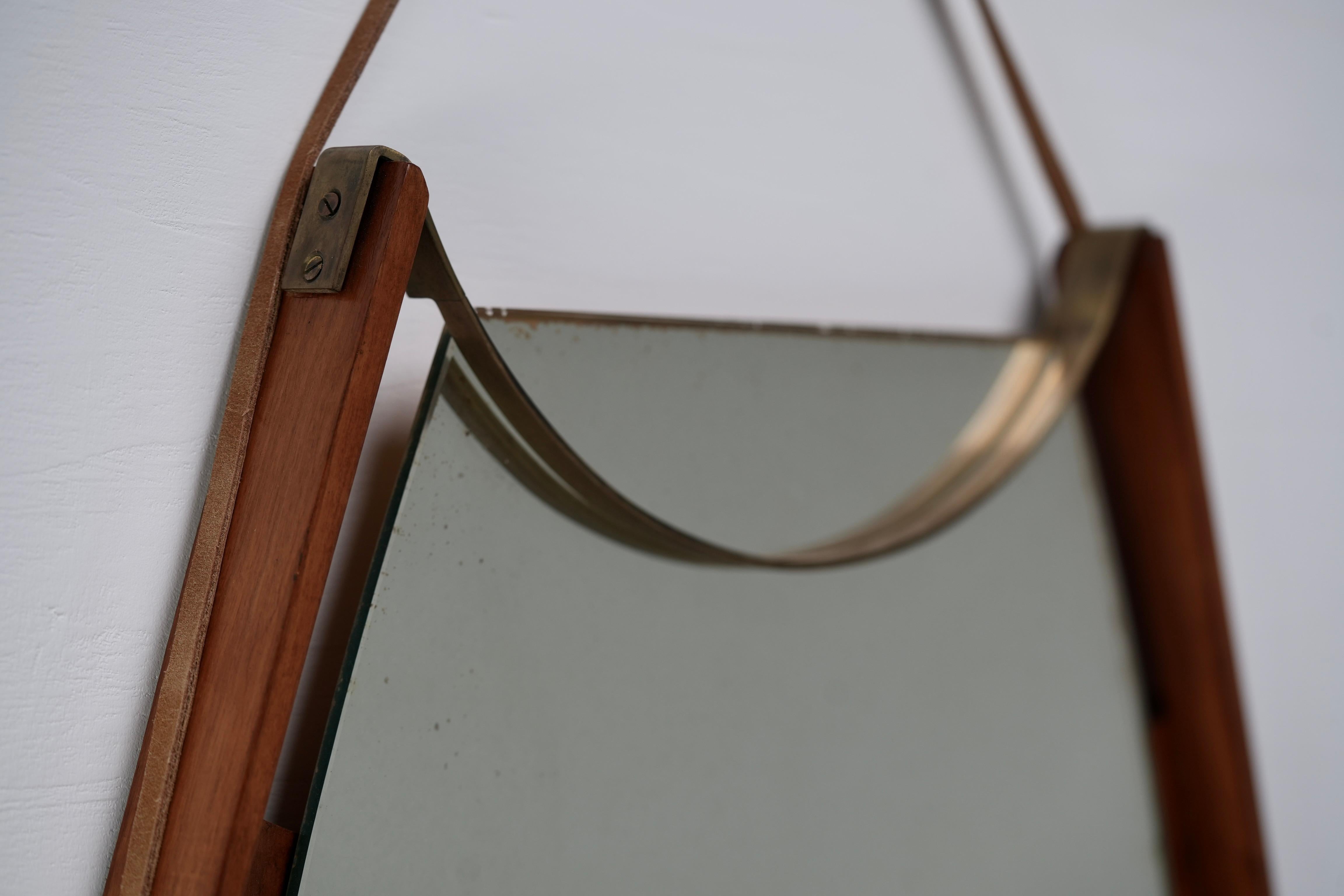 Mid-Century Modern Wall Mirror in Walnut, Brass and Glass, Italy, 1950's For Sale