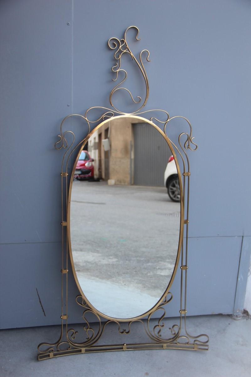 Wall Mirror Made of Shaped Solid Brass and Hand-Worked French Design, 1950 For Sale 2