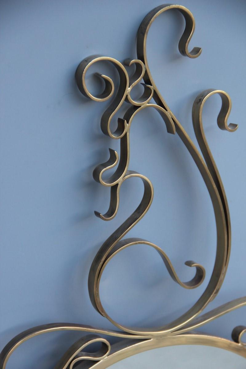 Wall Mirror Made of Shaped Solid Brass and Hand-Worked French Design, 1950 For Sale 3
