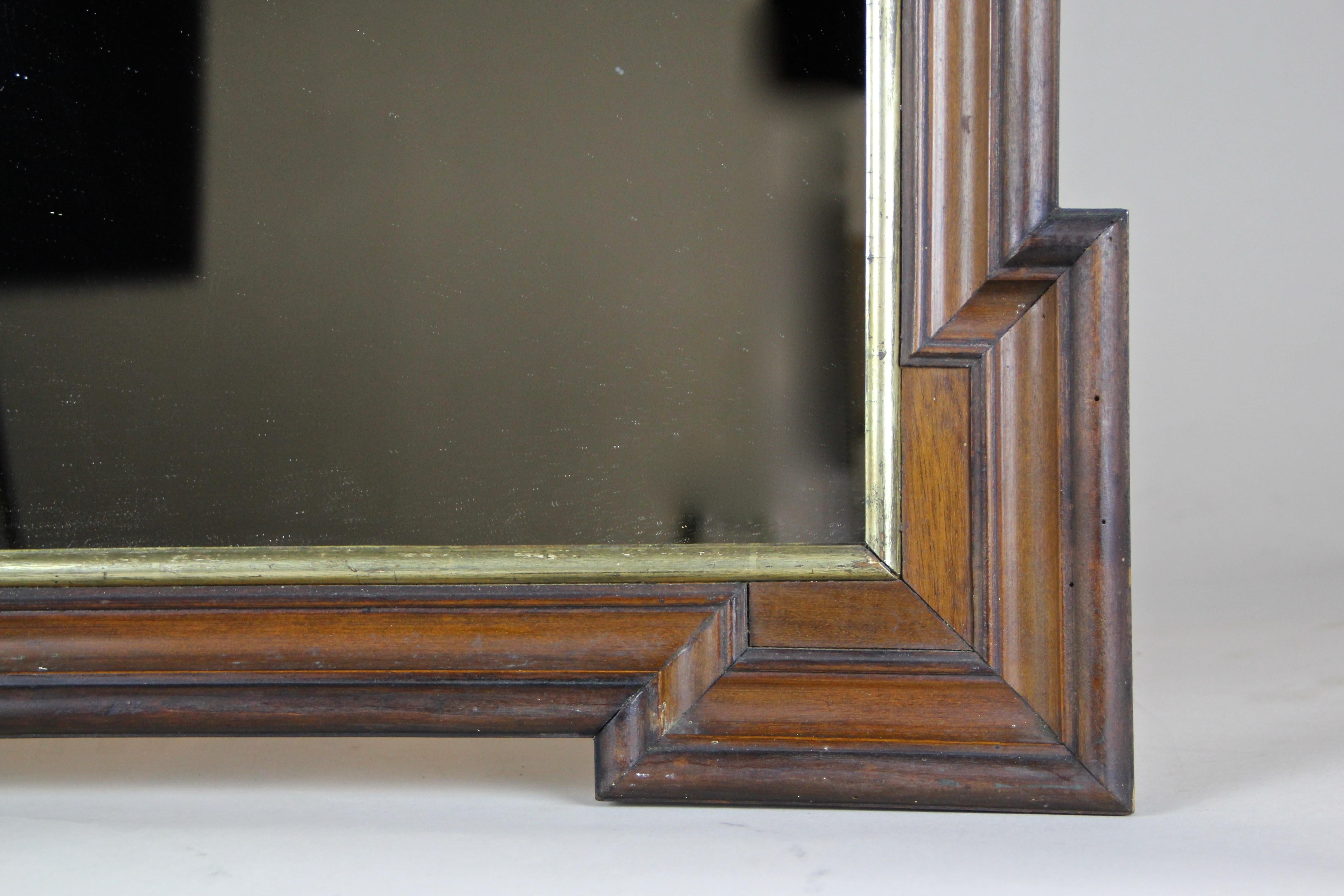 Wall Mirror Nut Wood Historism, Austria, circa 1890 In Good Condition In Lichtenberg, AT