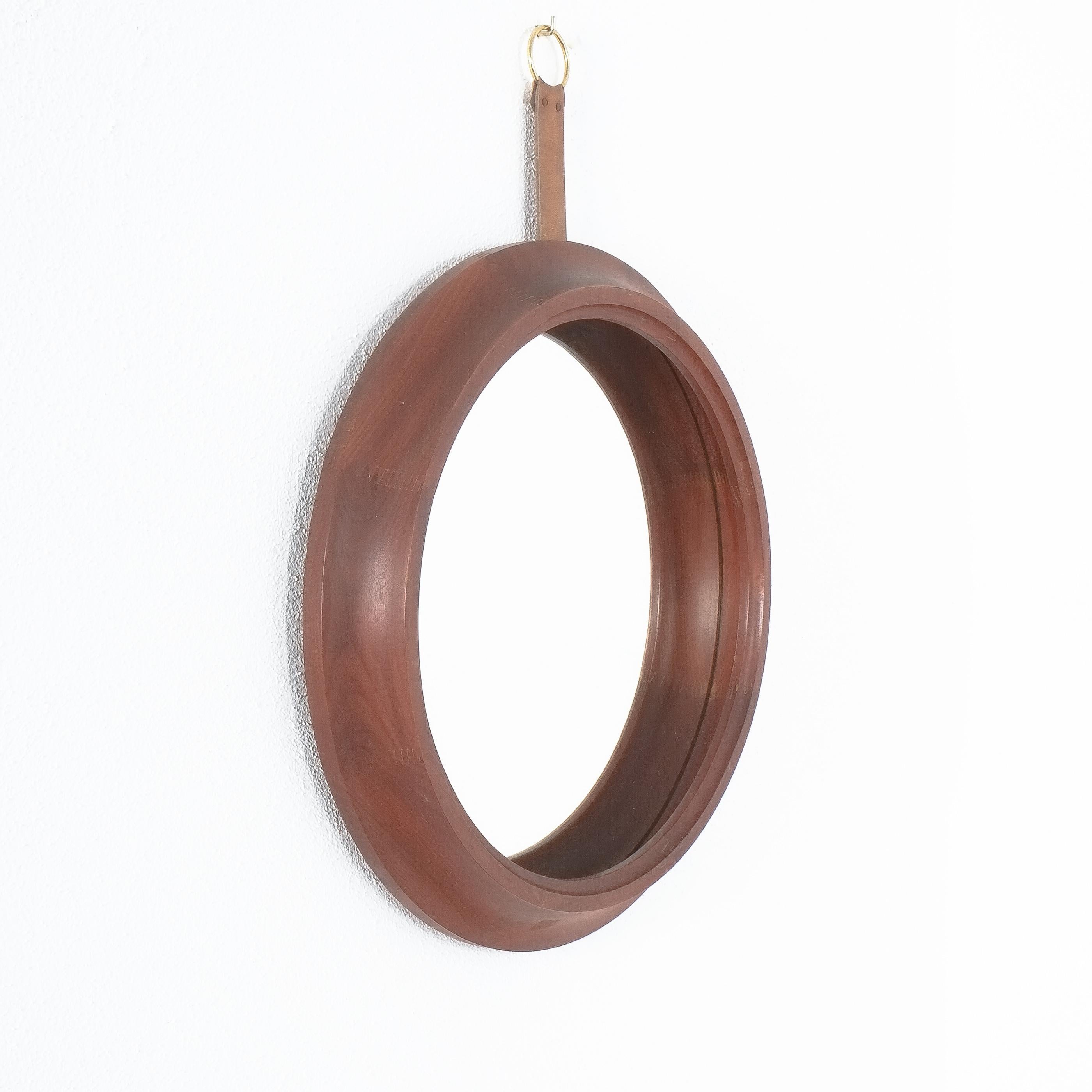 Espejo de Pared Nogal Madera Cuero, Mediados de Siglo, Italia Moderno de mediados de siglo en venta