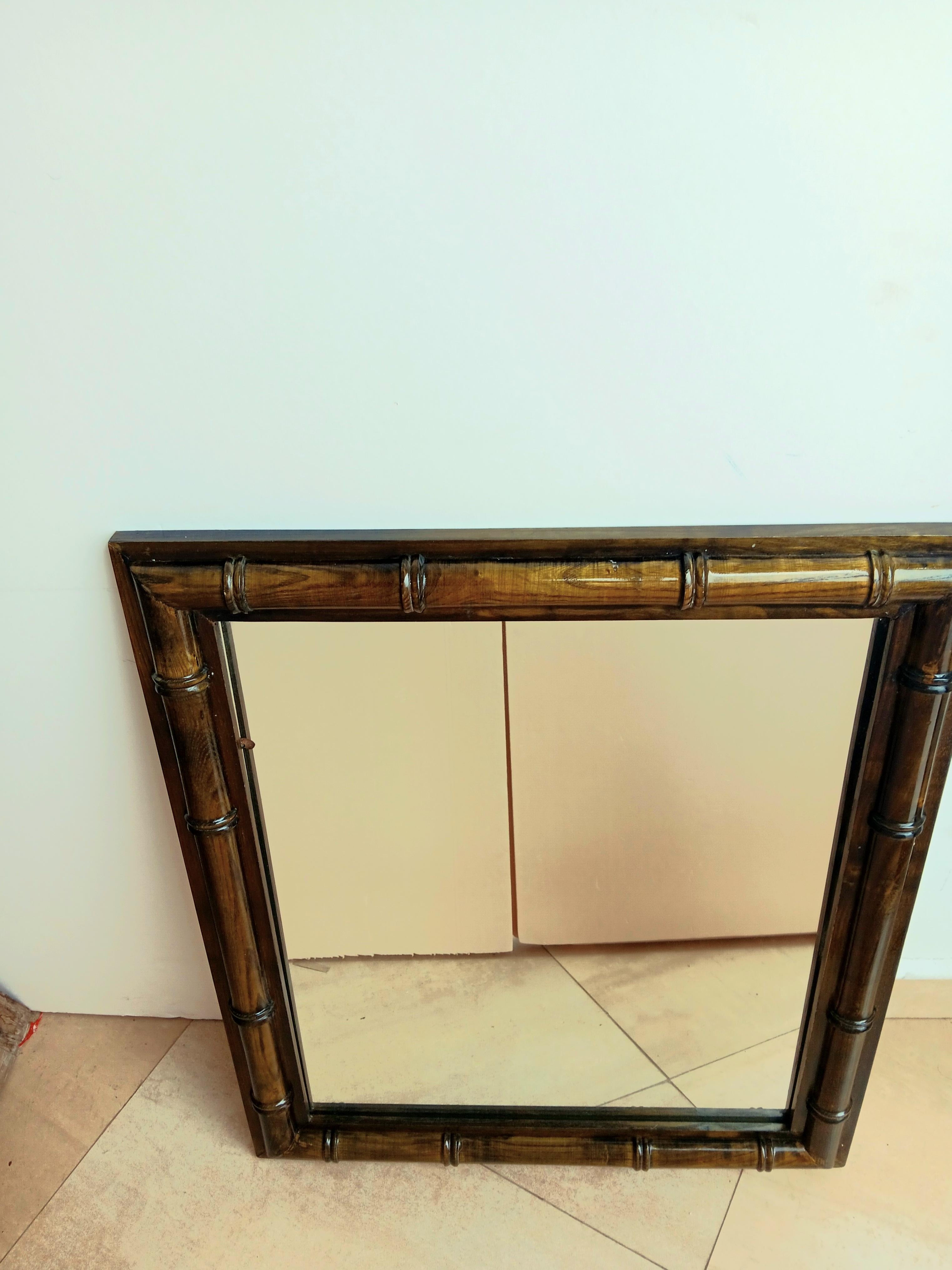 Specchio da parete in finto bambù Hollywood Regency Wood Italia anni '70 in vendita 3
