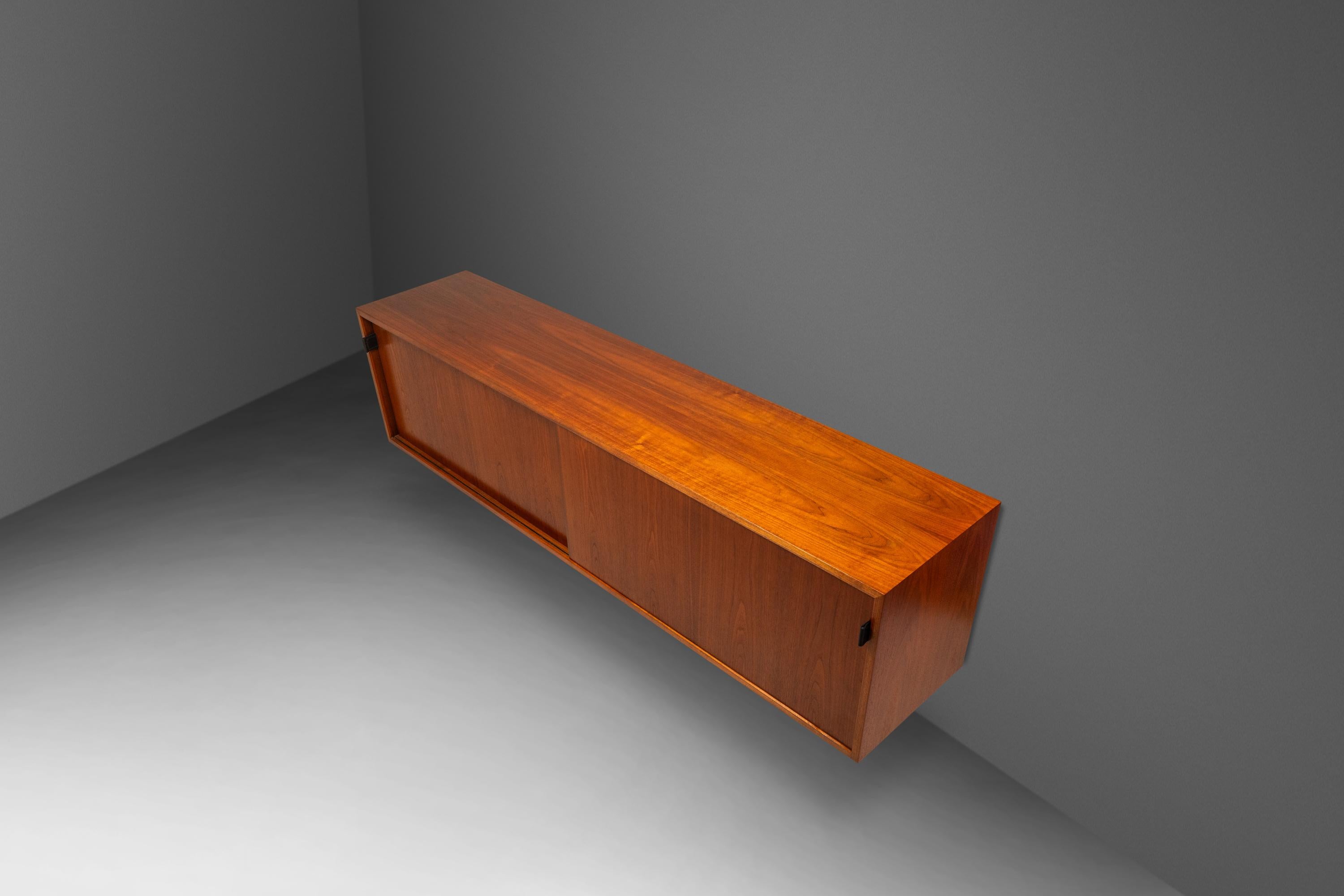 Armario mural  Model 123 W-1, Florence Knoll, Knoll Associates, EE.UU., años 50 en Bueno estado para la venta en Deland, FL