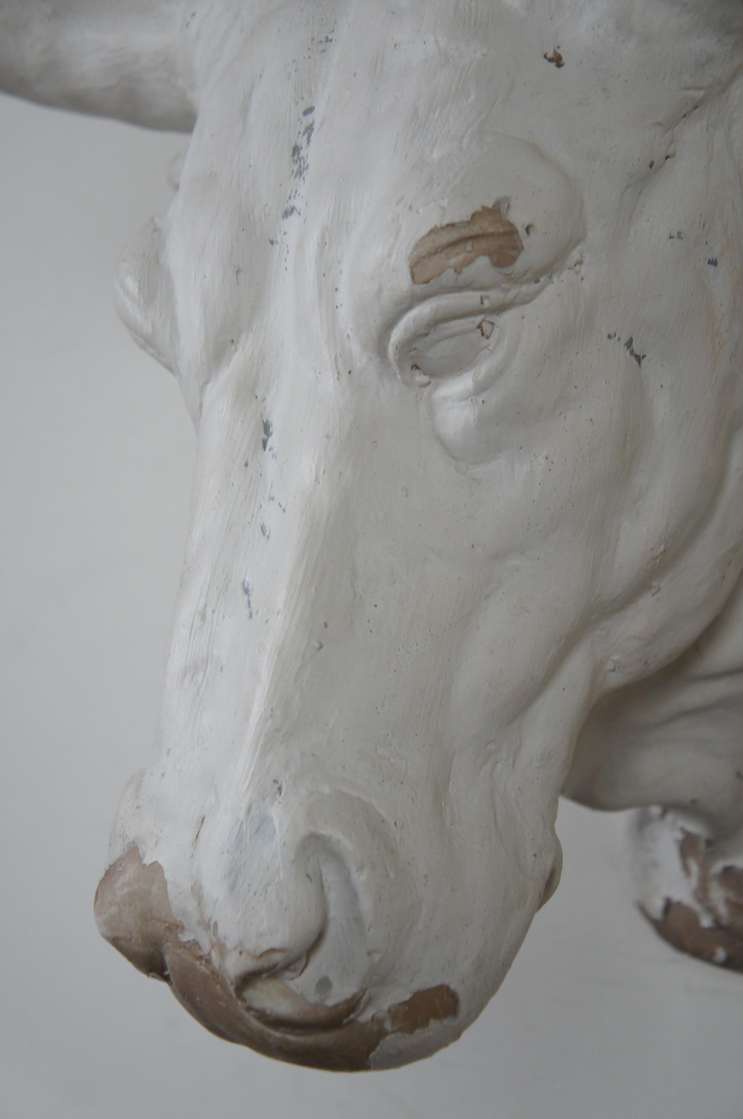 20th Century Wall Mount Ceramic Bull Head Farm Cow Ranch Towel Rack Sculpture Composite Bust