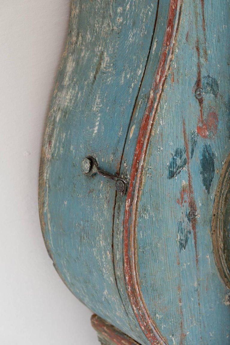 mora wall clock