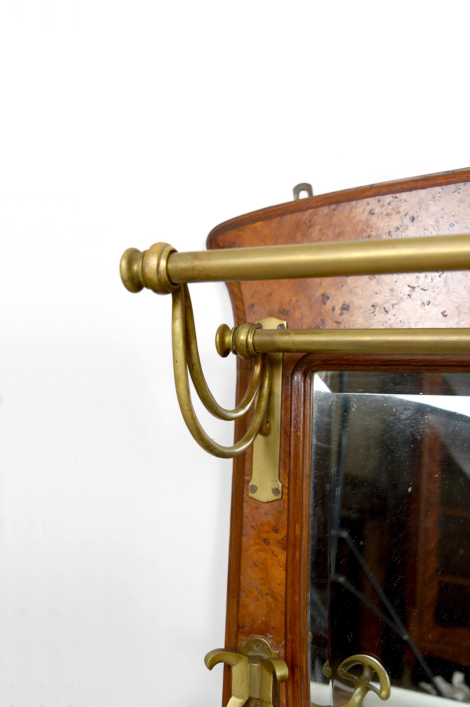 Appendiabiti da parete in stile Art Nouveau, in Oak, Olmo e Bronzo, 1900 in vendita 5