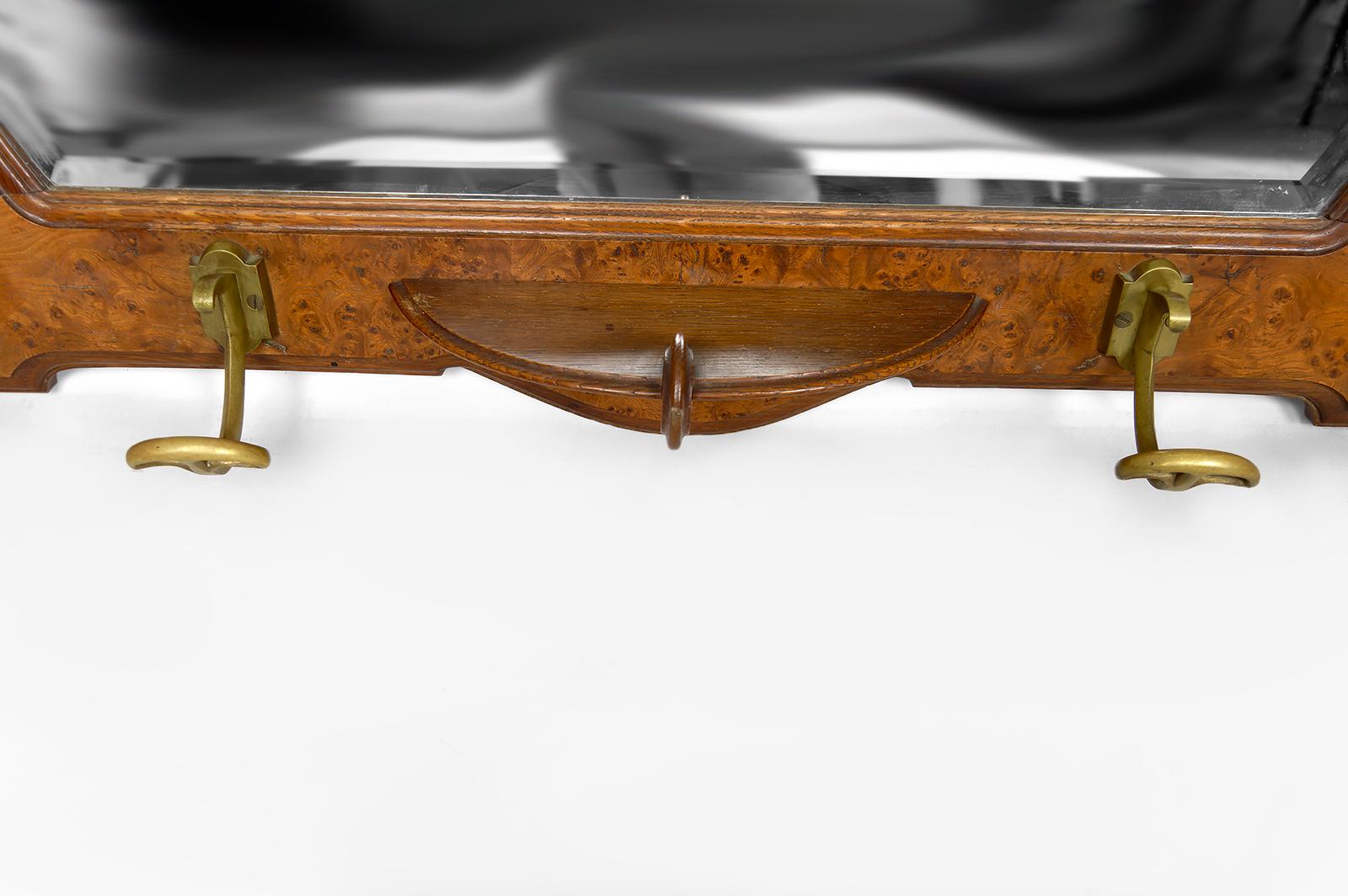 Appendiabiti da parete in stile Art Nouveau, in Oak, Olmo e Bronzo, 1900 In condizioni buone in vendita a VÉZELAY, FR