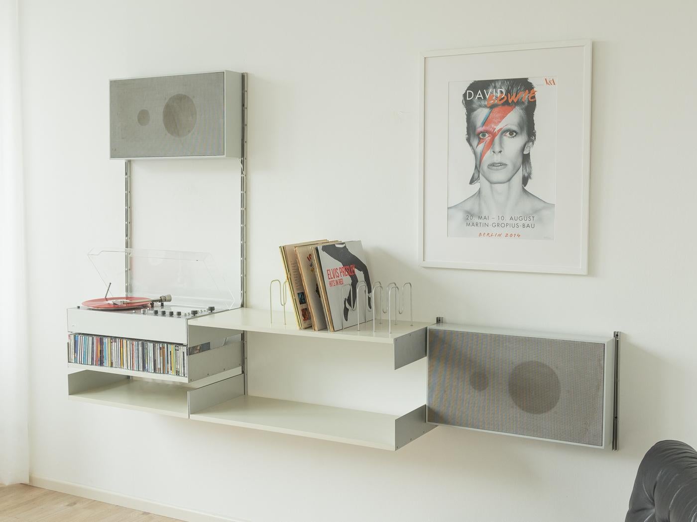 Mid-Century Modern Wall-mounted audio system Dieter Rams, Braun