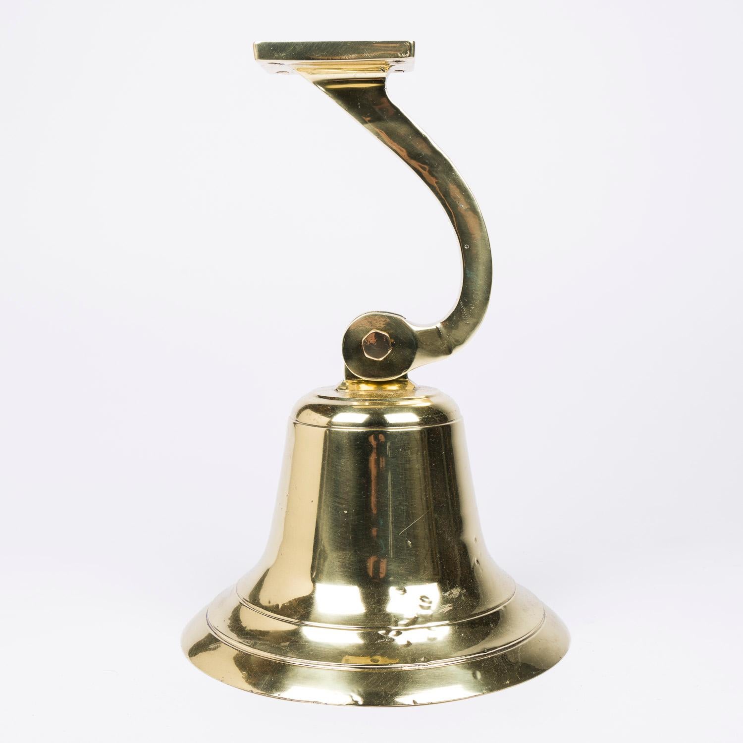 Wall mounted bell In Good Condition For Sale In London, GB
