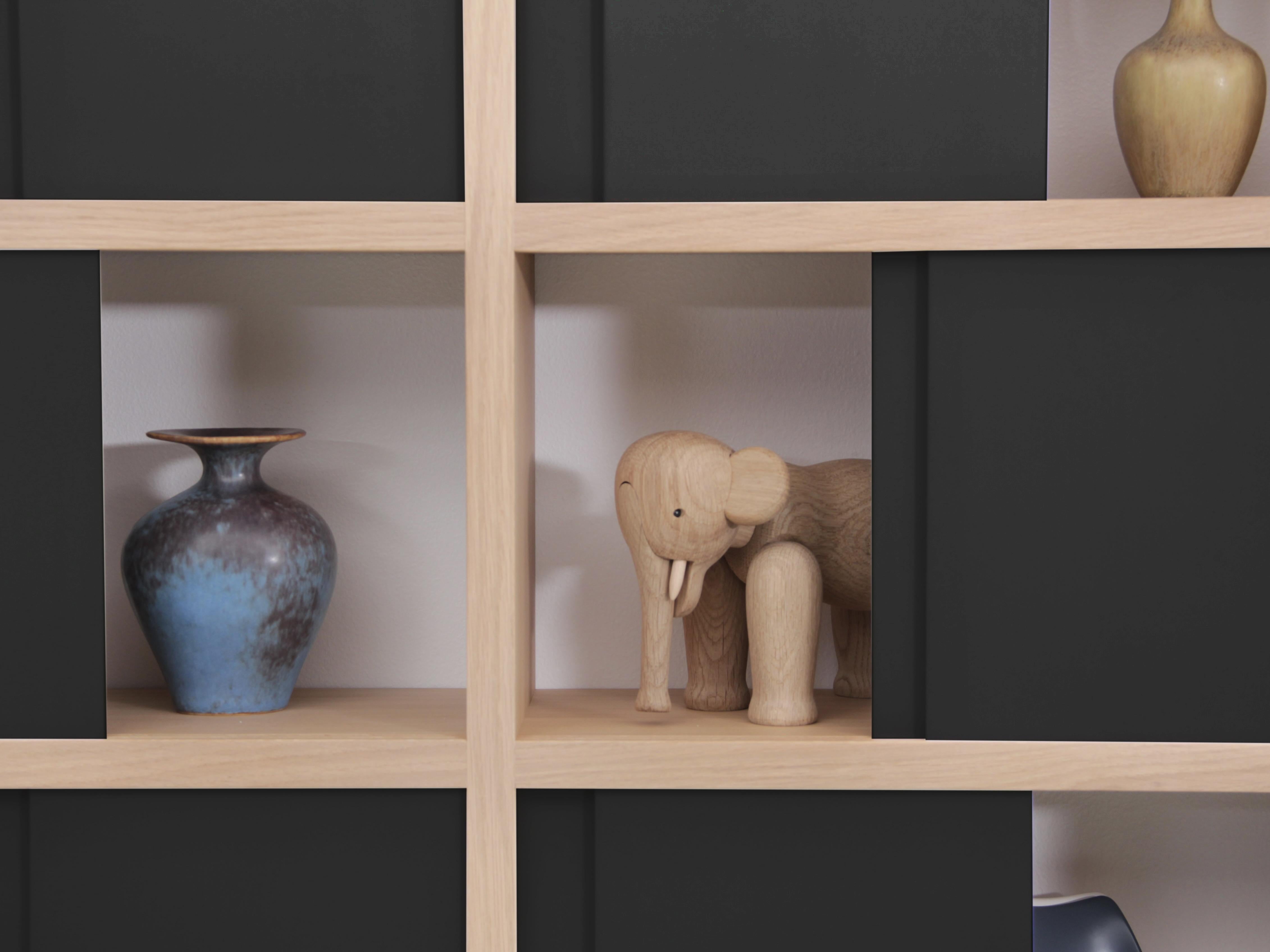 Wall-mounted bookshelf model Cache-Cache black For Sale 1