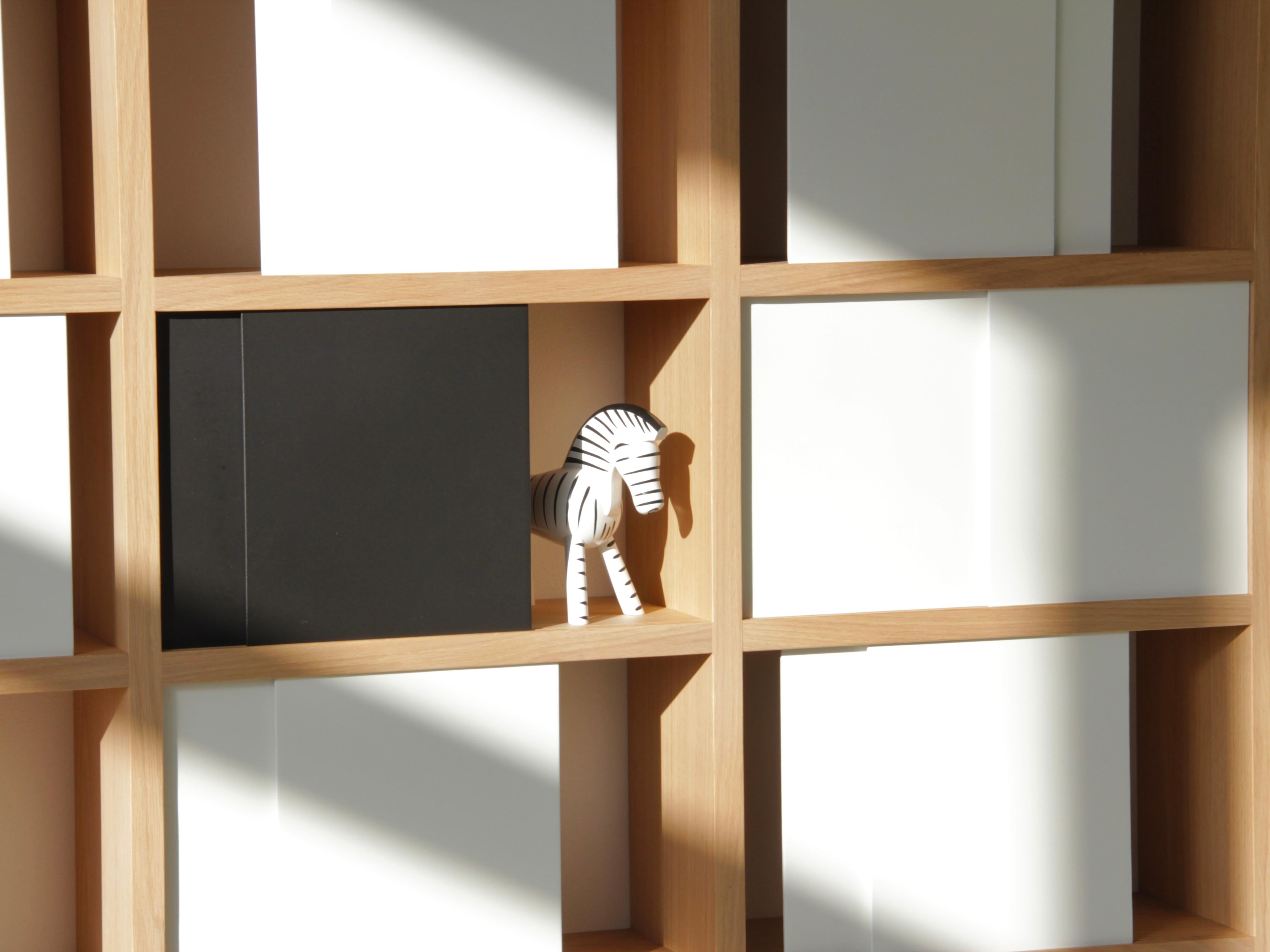 Wall-mounted bookshelf model Cache-Cache white For Sale 5