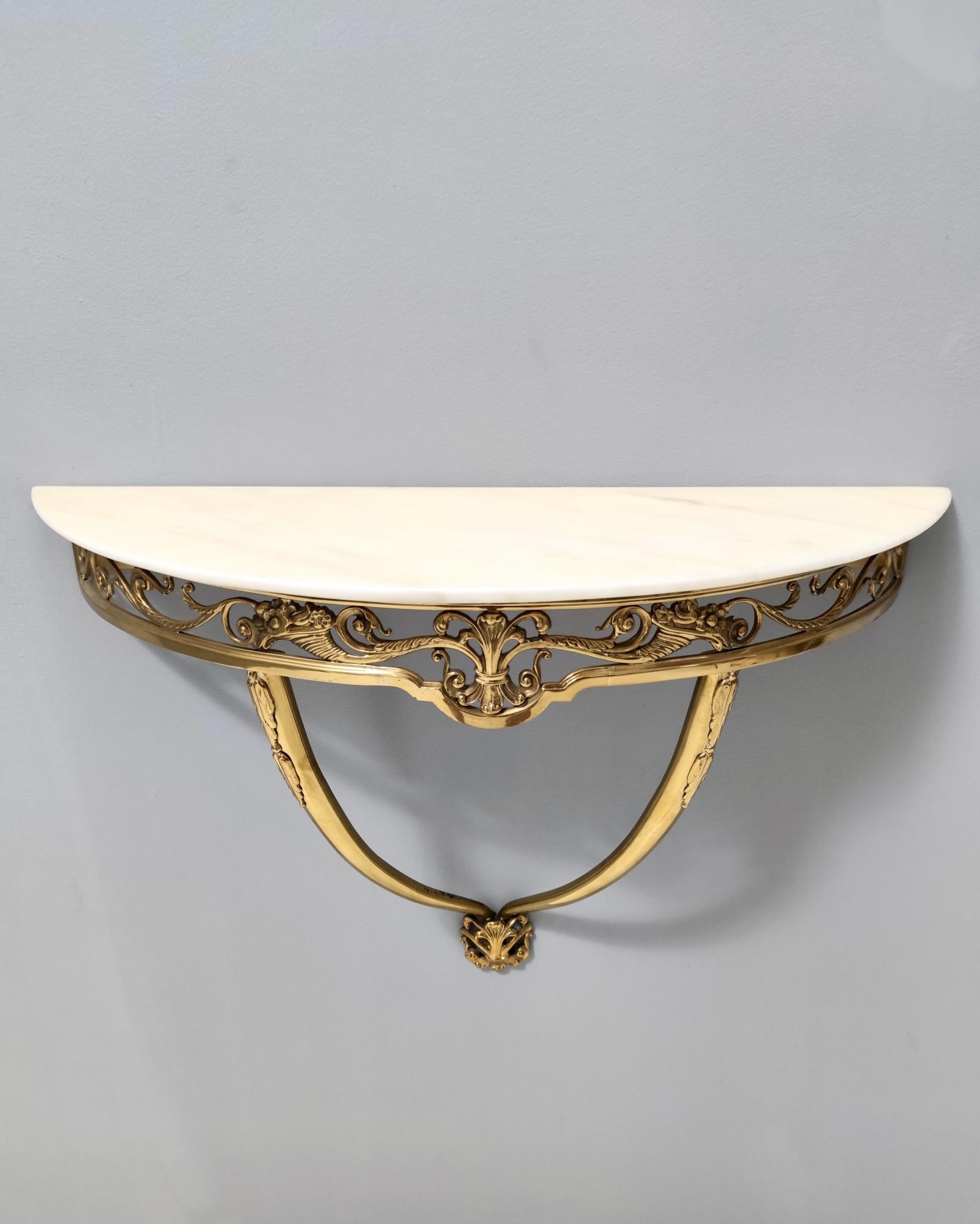 Wall-Mounted Brass Console Table with Demilune Portuguese Pink Marble Top, Italy In Good Condition In Bresso, Lombardy