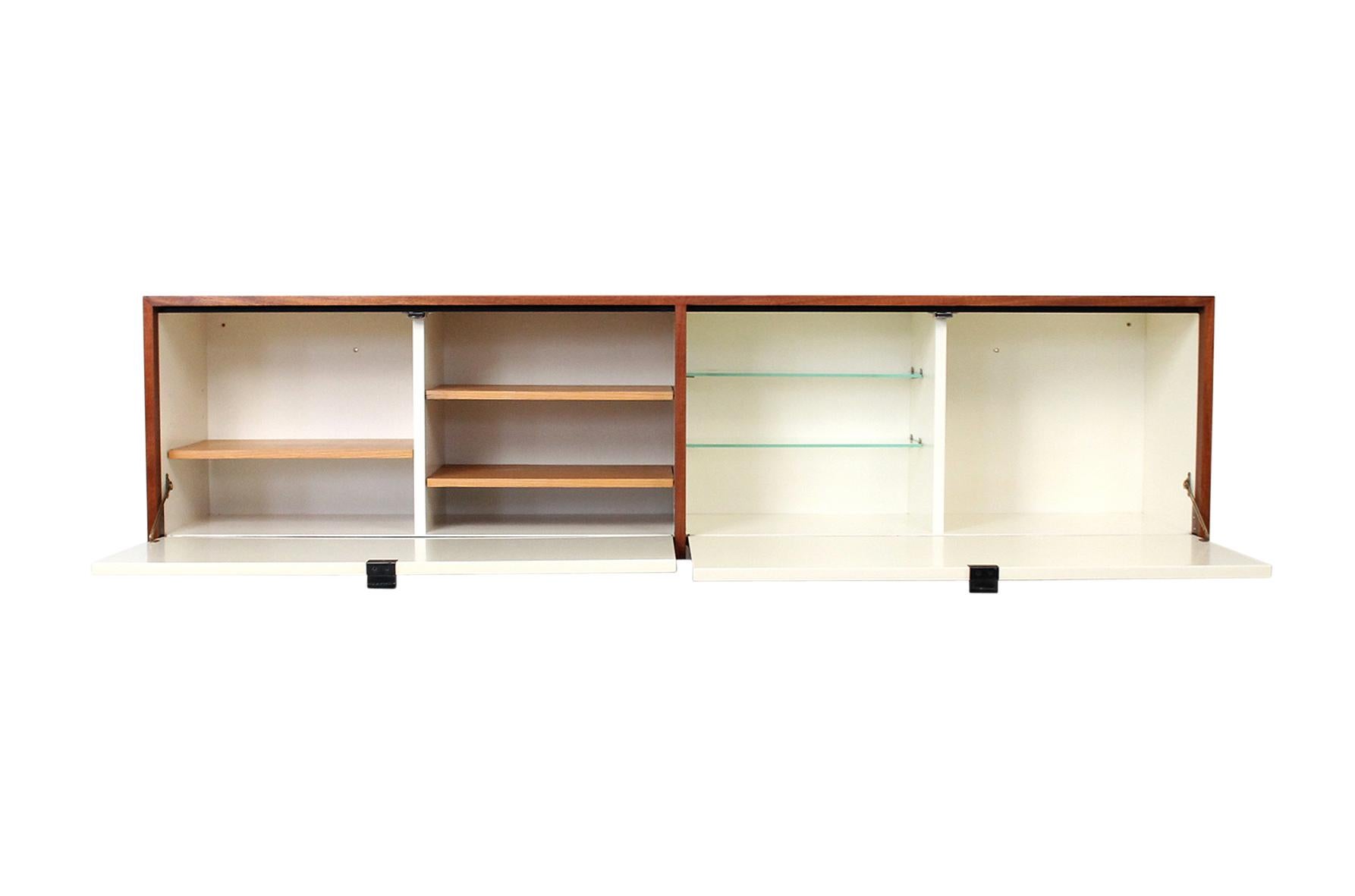 Wall-Mounted Cabinet by Florence Knoll 3